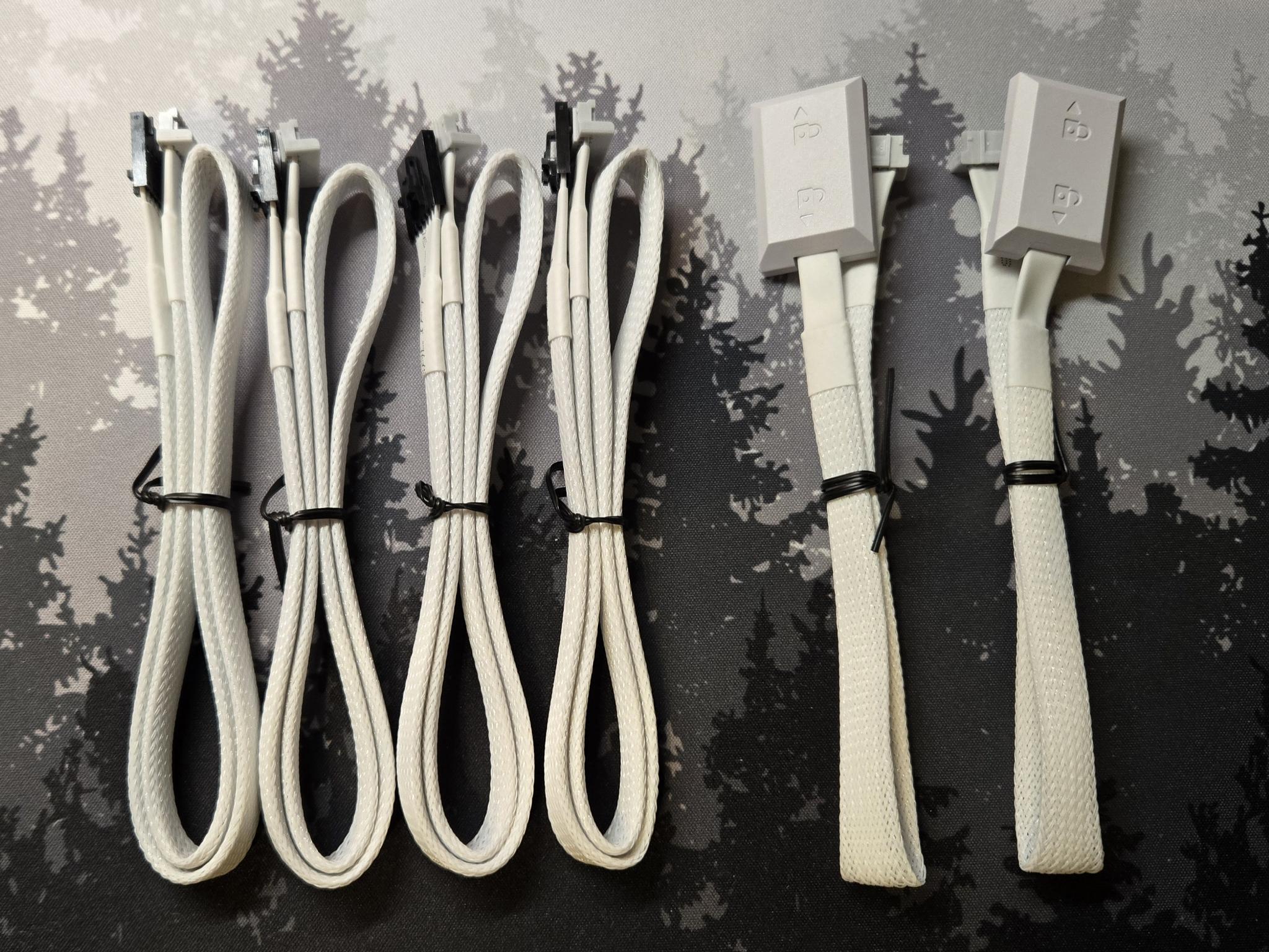 Lian Li UNI FAN AL120 V2 (3-Pack) (White Edition)