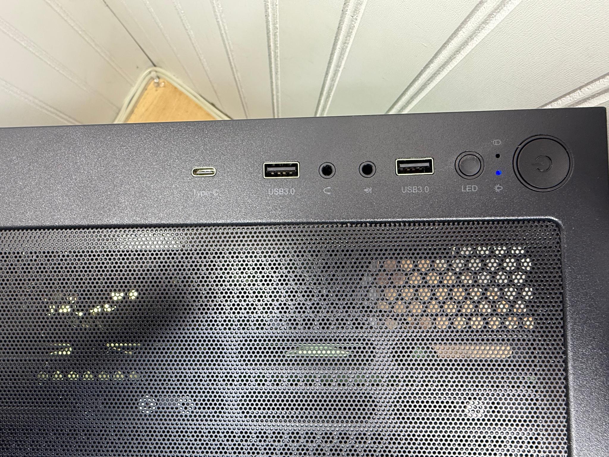 BLACK FRIDAY WEEK 1 DARK FORCE 13700kf/5070/32g ddr5/2TB NVME+2TB SSD/750watt psu/240mm AIO