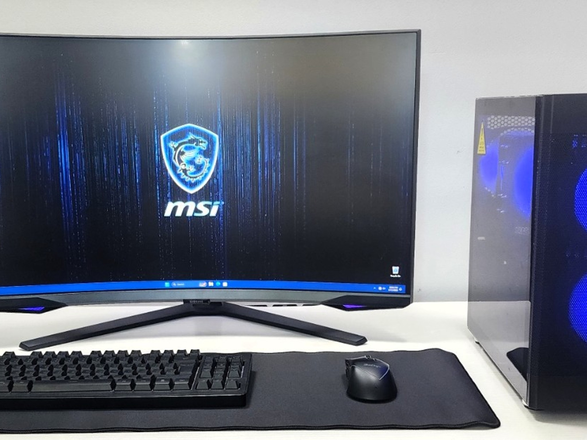 NEW Powerful Mini Gaming PC - 7600X - 7800XT - READ DESCRIPTION!!!