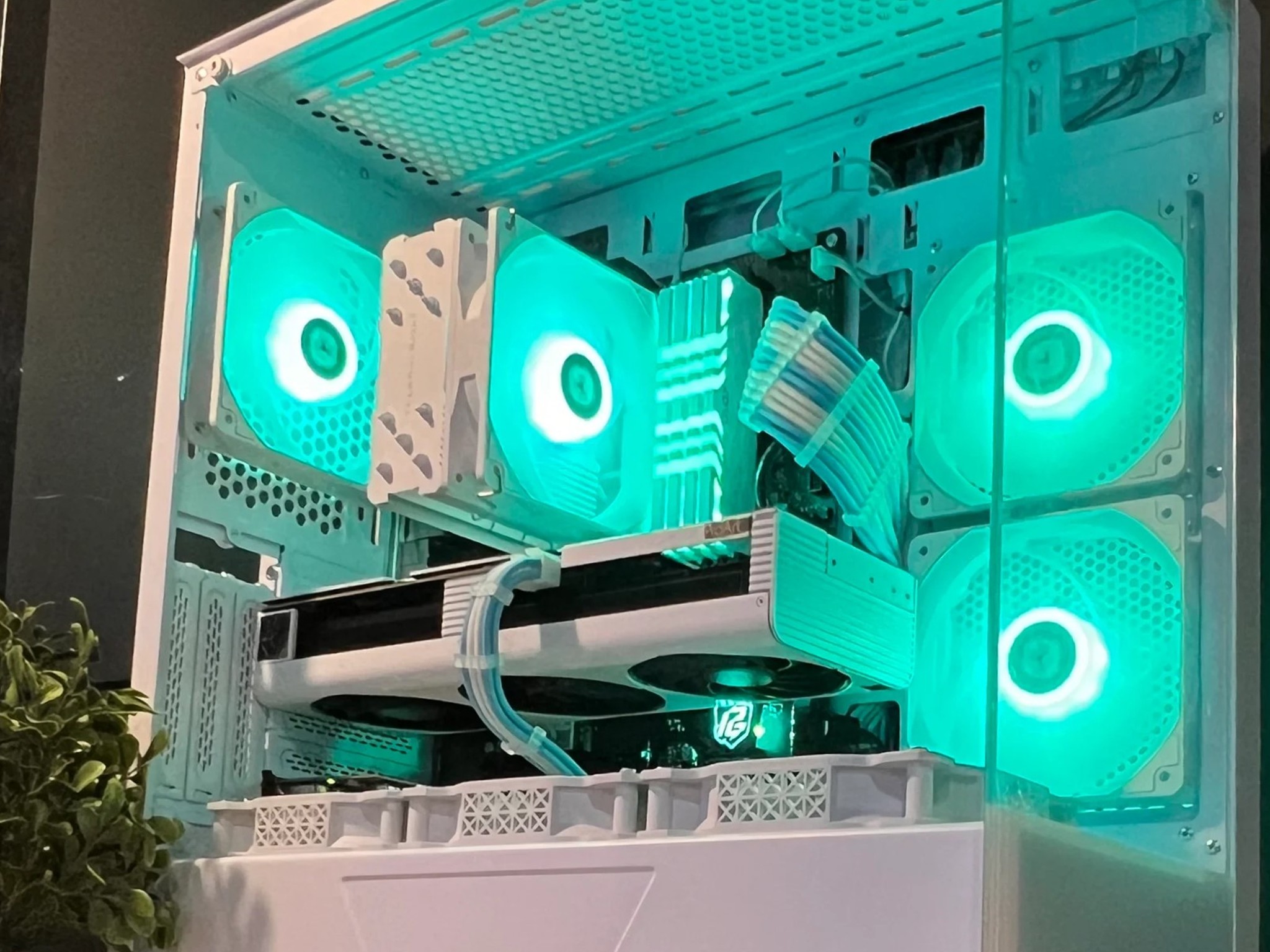 **ICEBERG**i5 12600k z690 4060 32g ddr4