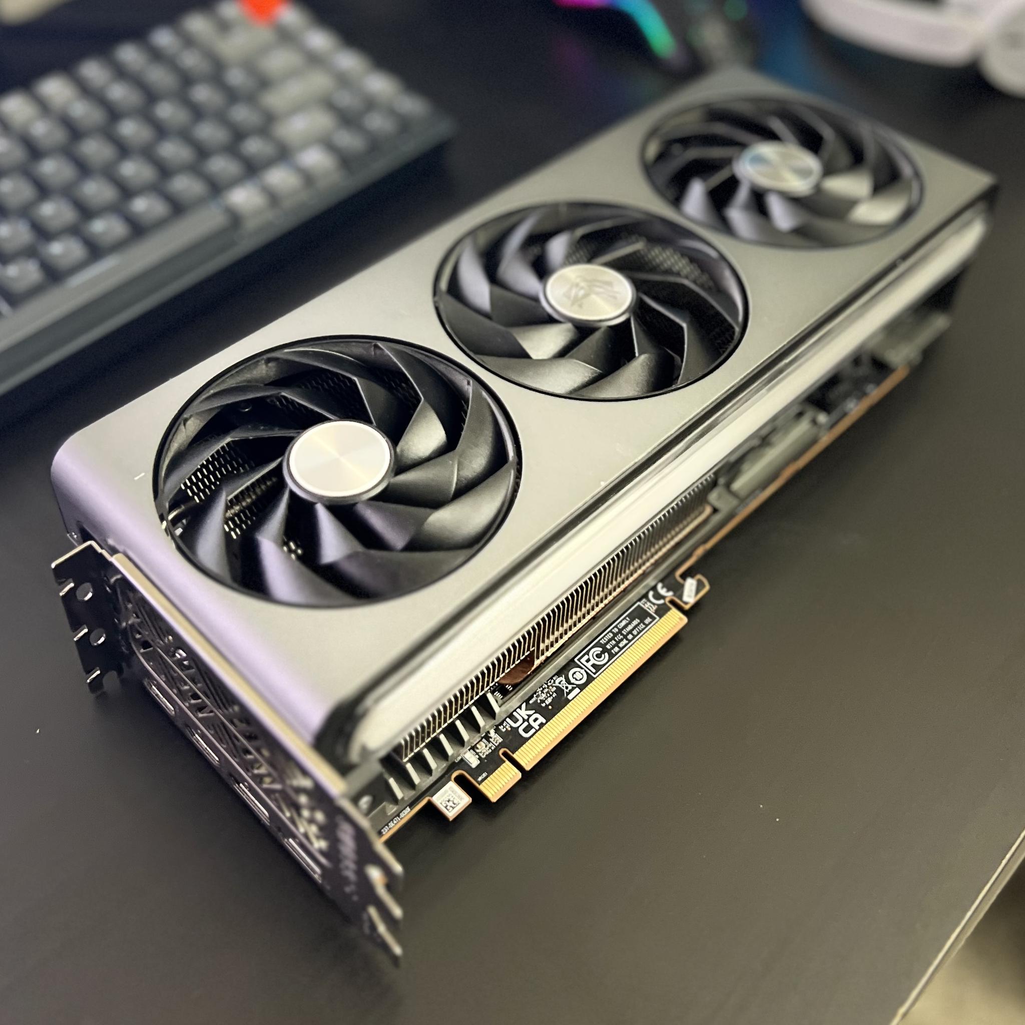 AMD Radeon RX 7900 XTX: Sapphire Nitro+ 24GB Vapor -X Edition