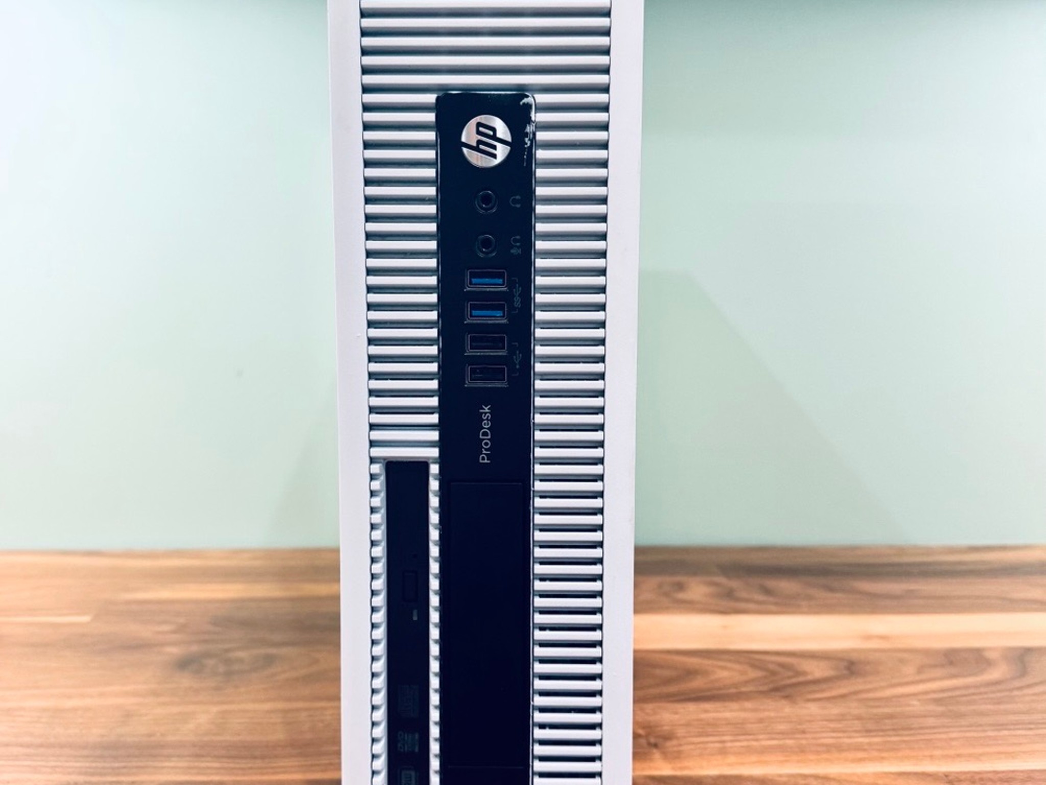 Esports Gaming PC | RX 550 4GB | i5 | 16GB RAM | 512GB SSD | Clean White Build