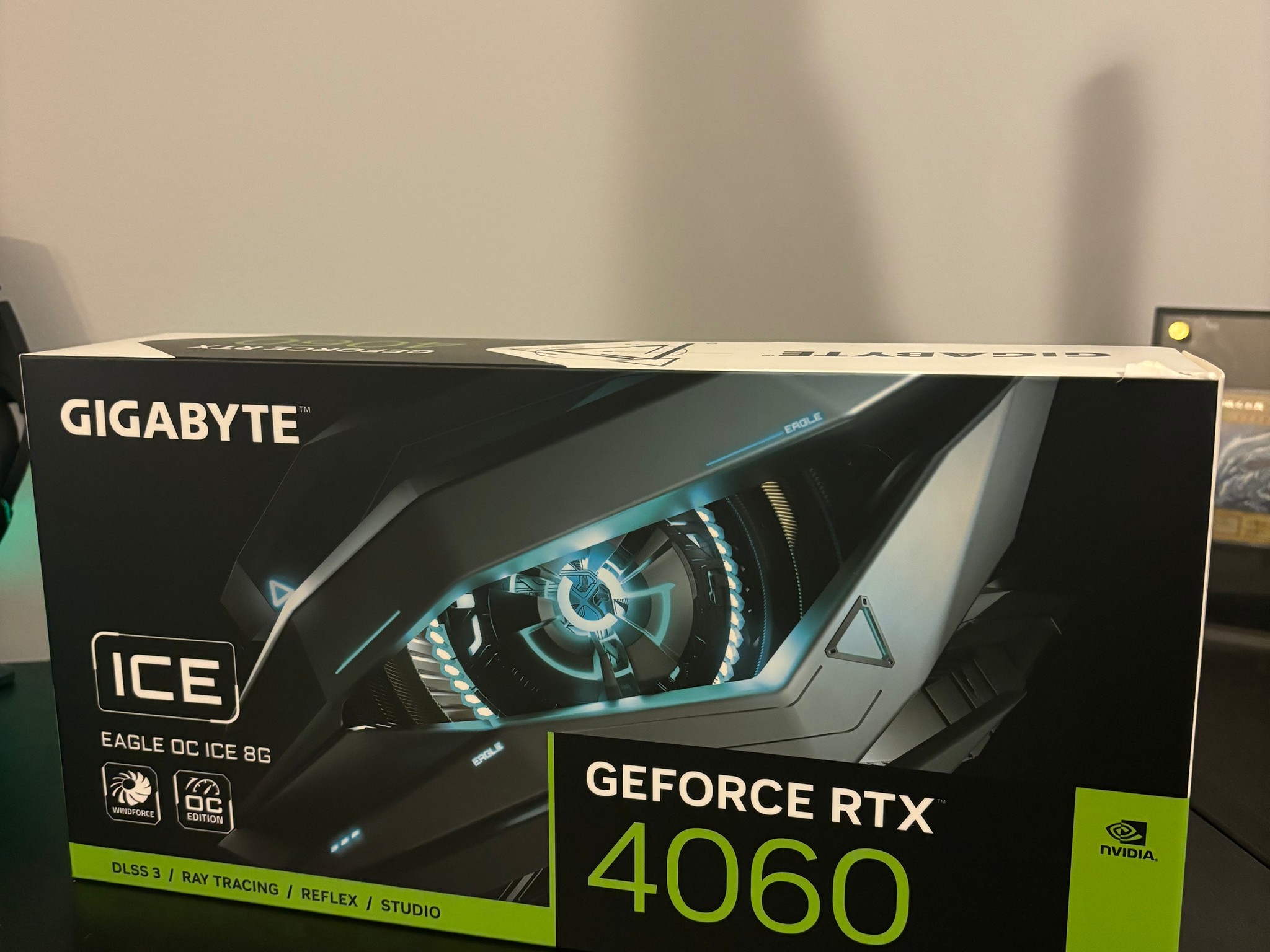 LNIB Gigabyte RTX4060 eagle oc ice