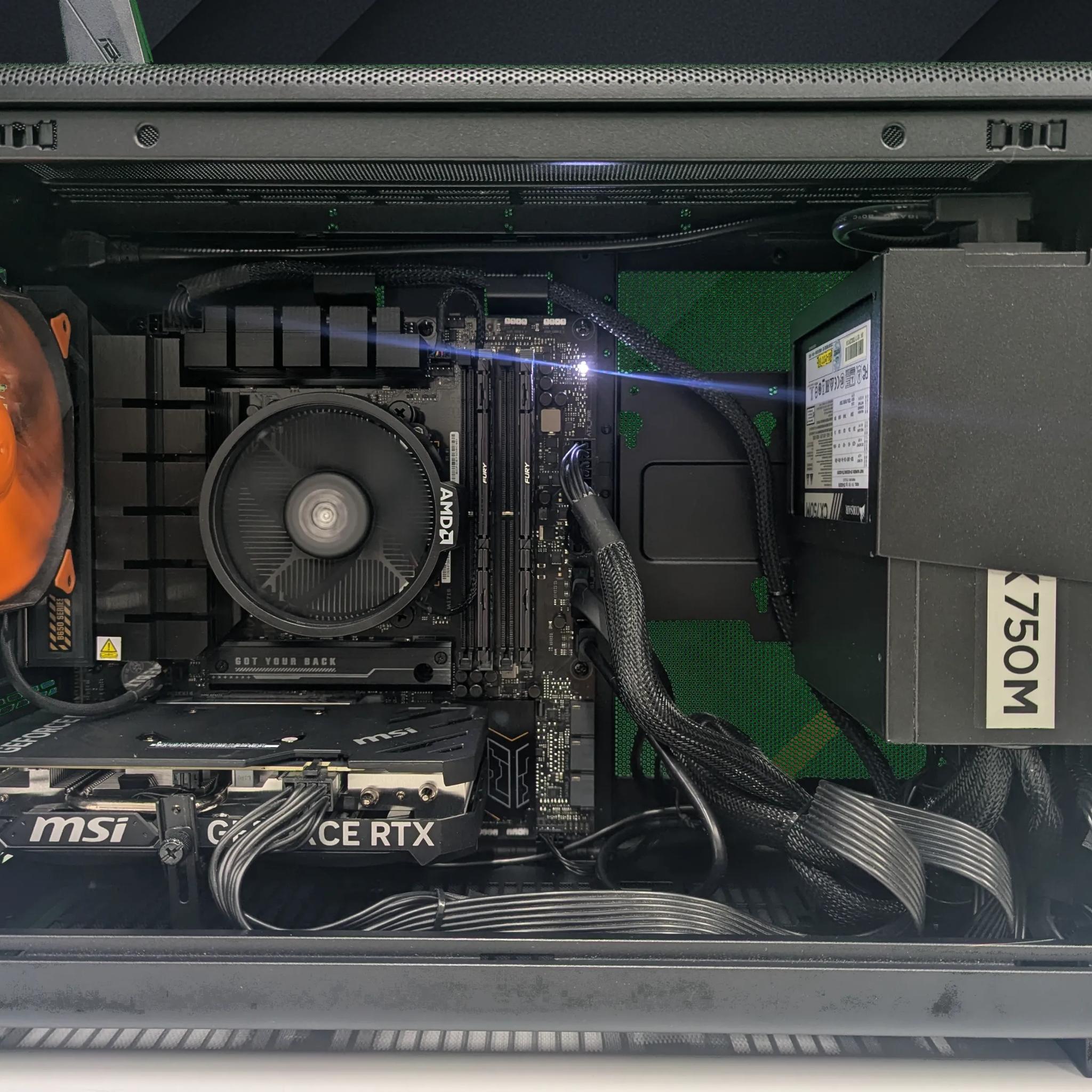 🌳 Mahogany | 🔹 RTX 4060 Ti 8GB | 🔹 AMD 8400F | Clean Wood Build | 16GB DDR5 | 1TB NVMe