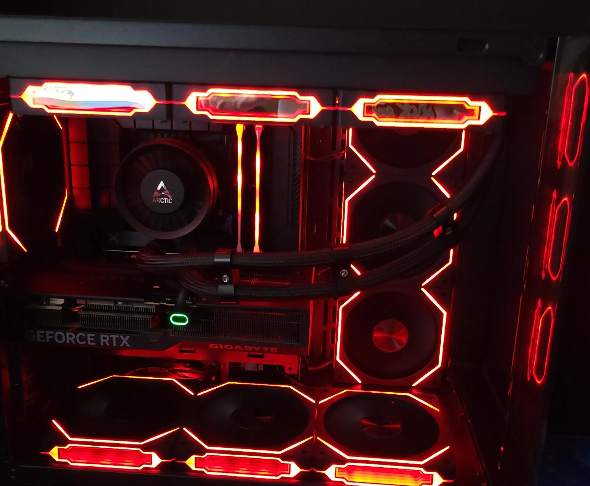 🚀 Intel i7-12700K | Gigabyte RTX 4070 Windforce OC 3X | 32GB DDR5 | 2TB NVMe SSD | TUF B760M 🔥💻