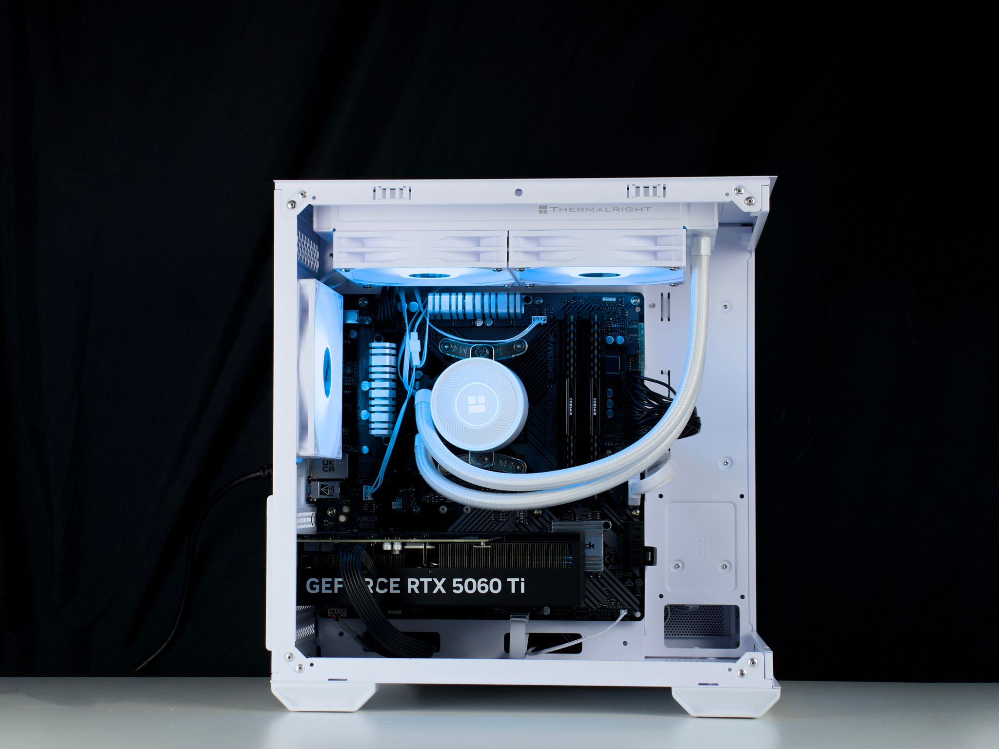 🧊❄️🧊 White Gaming PC – RTX 5060 TI, Ryzen 7 5700X, 32GB RAM, 1TB SSD - WiFi 🧊❄️🧊