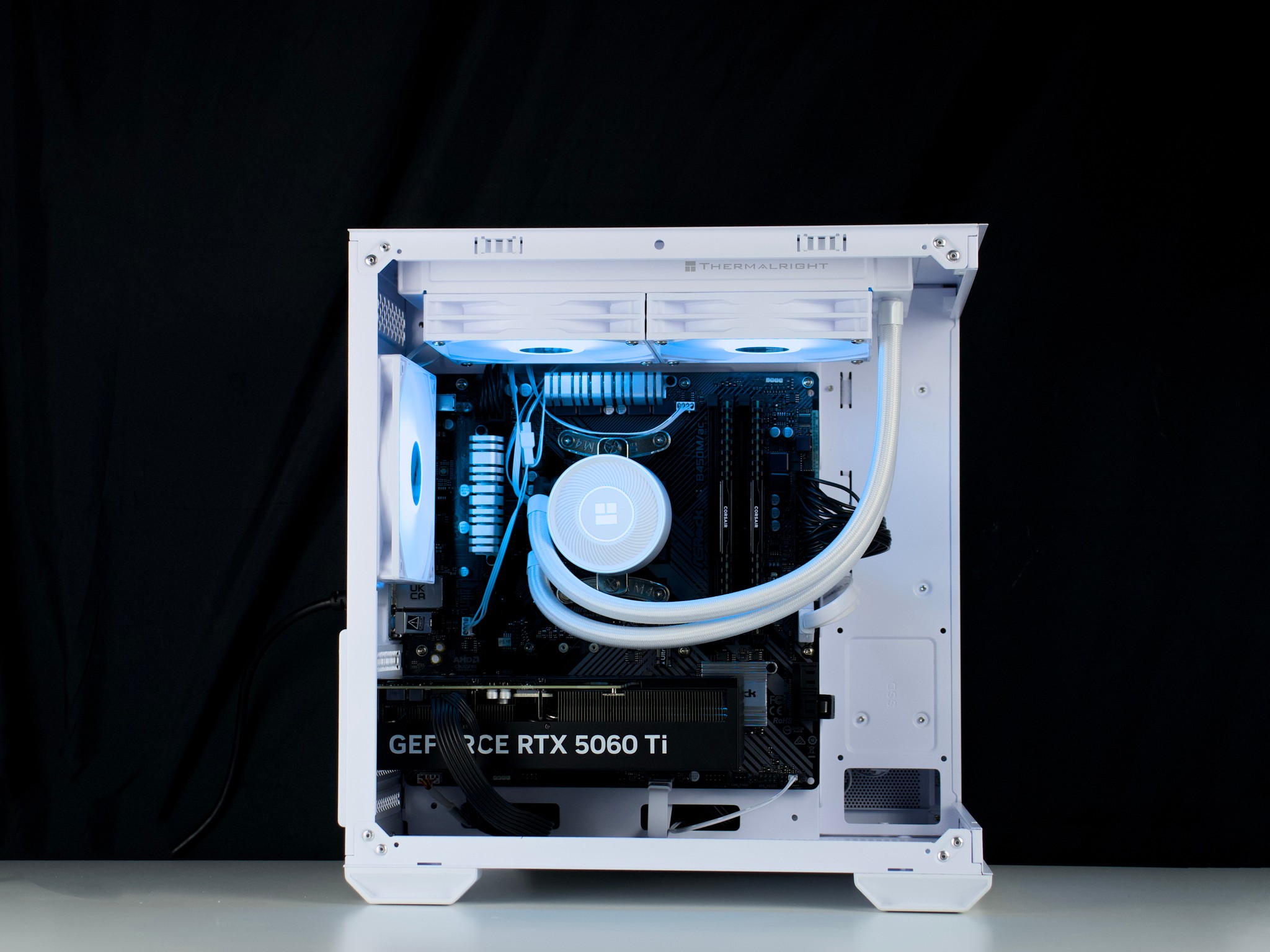 🧊❄️🧊 White Gaming PC – RTX 5060 TI, Ryzen 7 5700X, 32GB RAM, 1TB SSD - WiFi 🧊❄️🧊