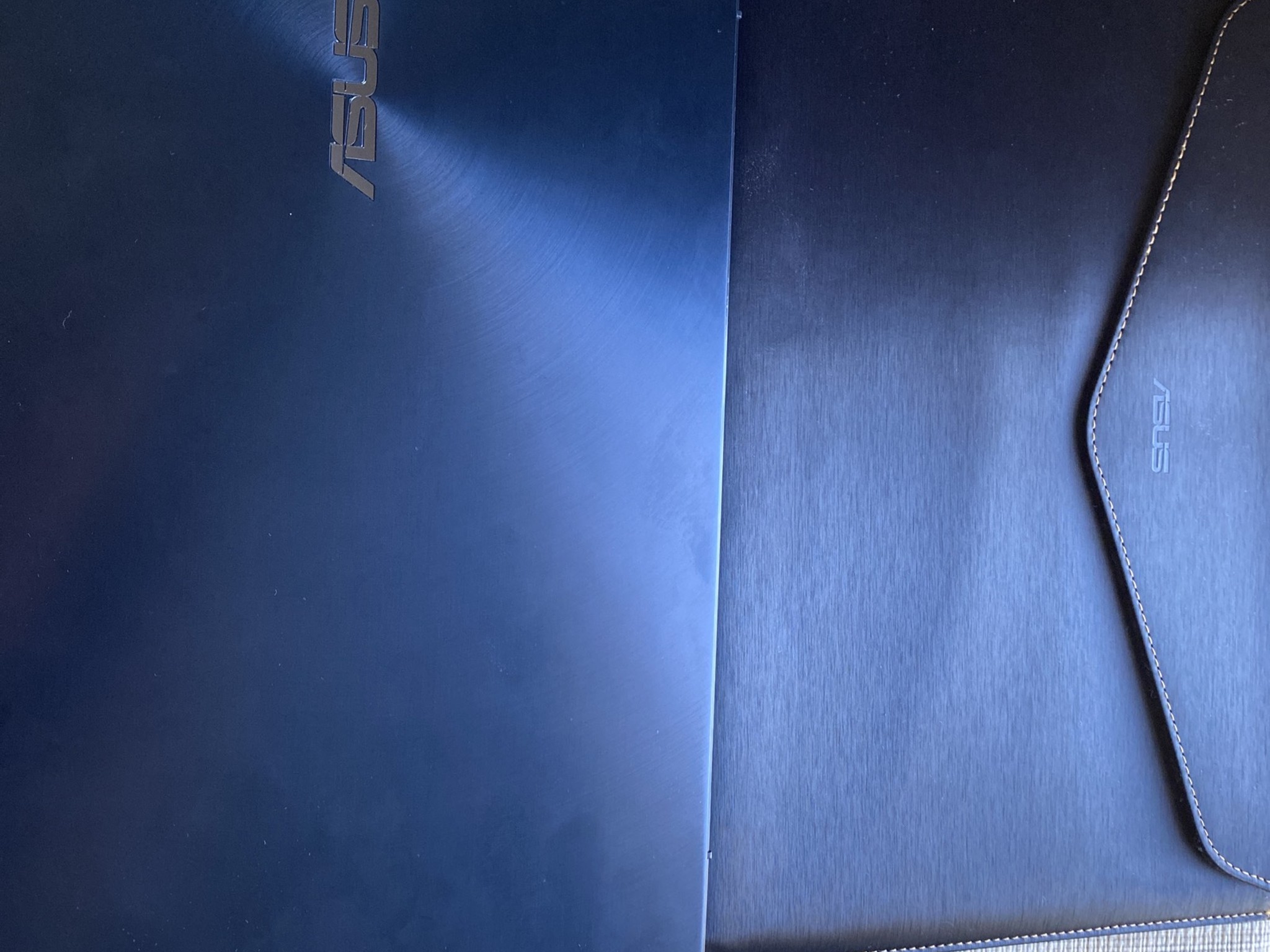 Asus Zenbook Duo 14 (UX482)