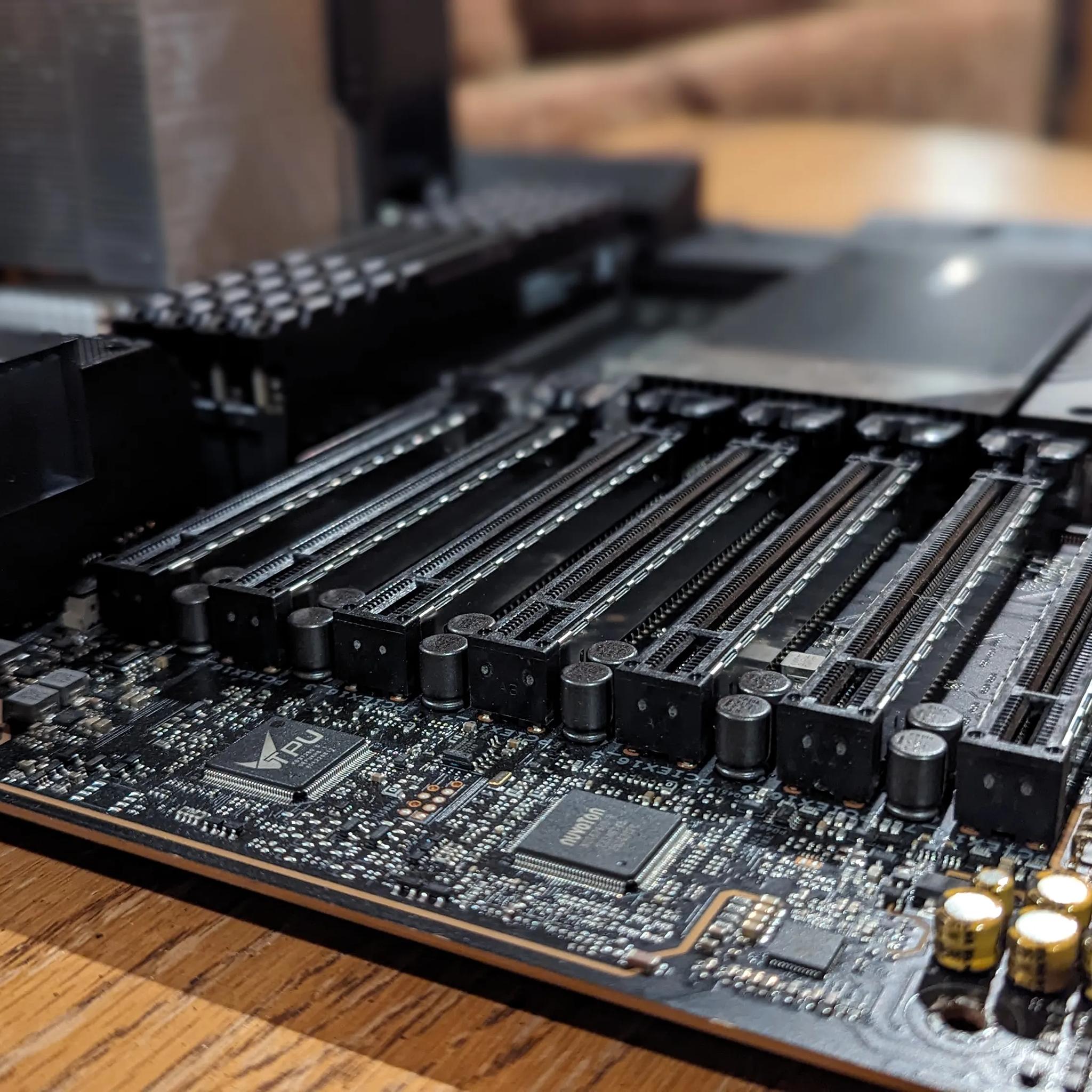 COMBO - ASUS Pro WS WRX80E-SAGE SE WIFI II with AMD Ryzen Threadripper PRO 5955WX CPU - 256gb RAM