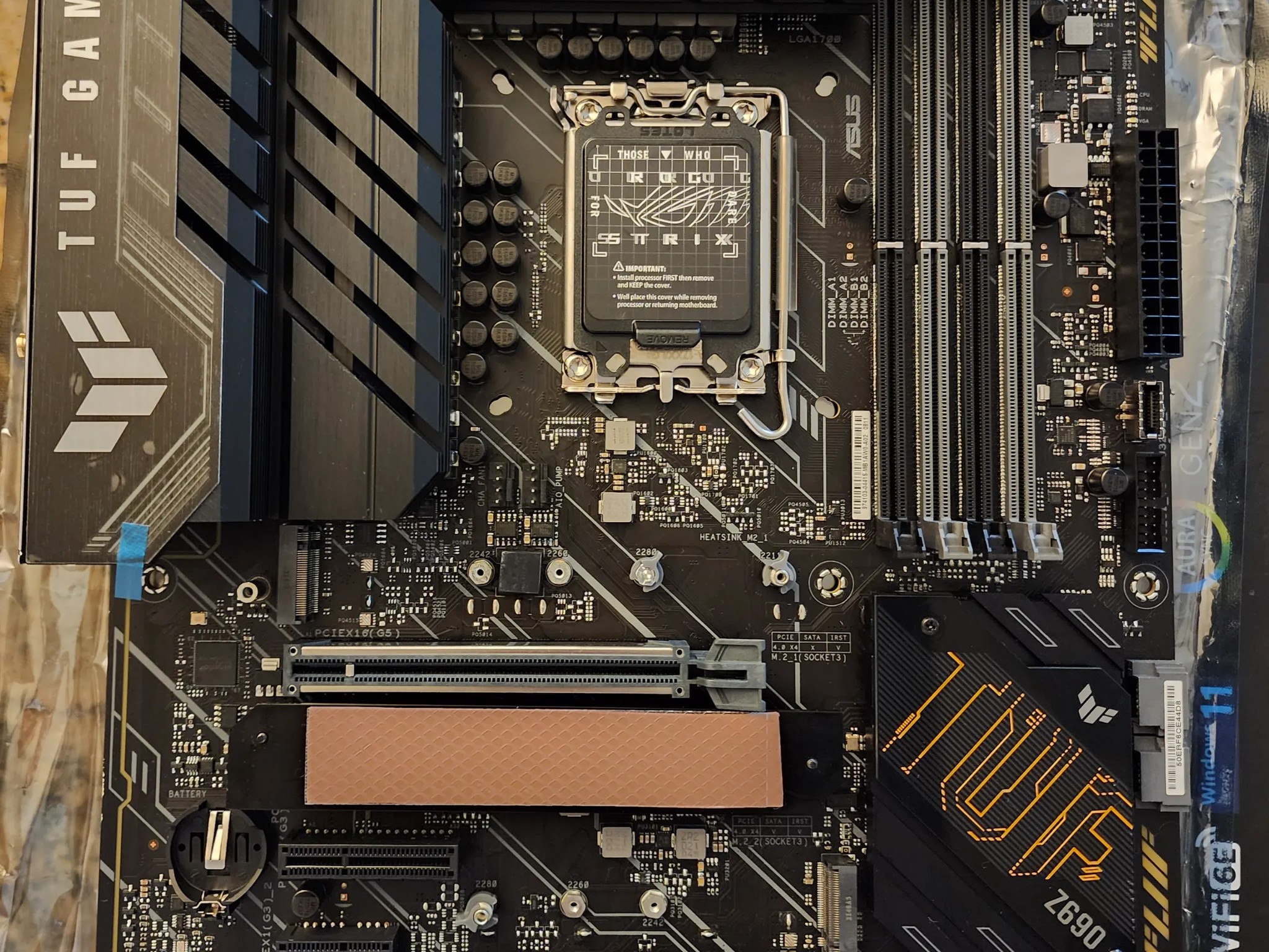 ASUS TUF Gaming Z690-Plus WiFi LGA 1700 **DDR5**