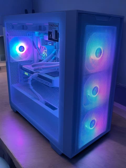 1080p/1440p ALL WHITE CUSTOM GAMING PC