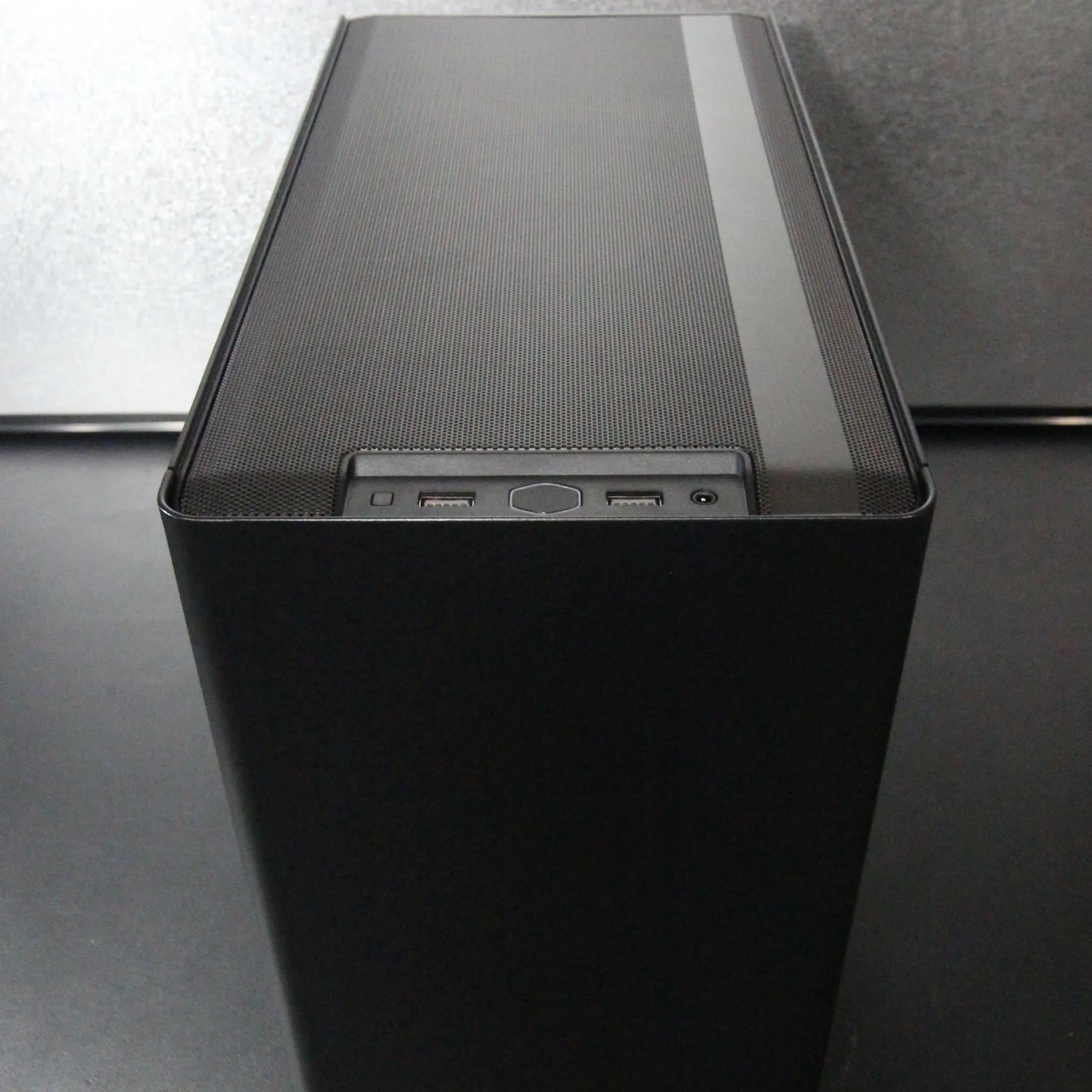Mini-ITX Water Cooled Gaming PC / AMD Ryzen 7 5800X / RTX 3060ti / 32GB DDR4 / 1TB / Windows 11 Pro