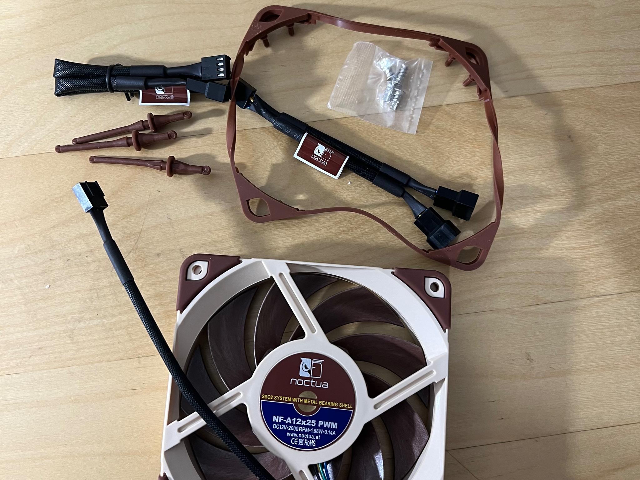 Noctua NF-A12x25 120mm case fan.