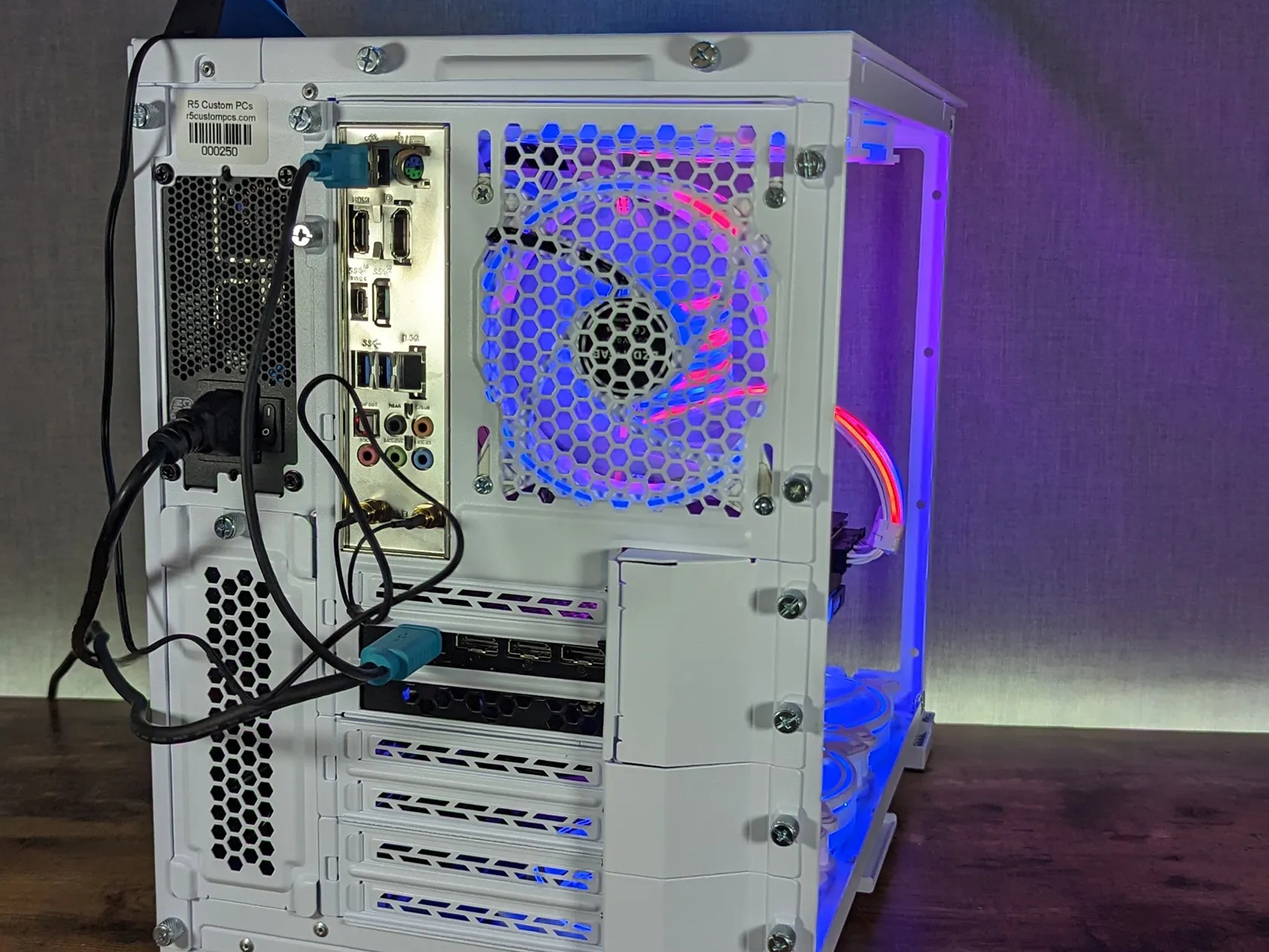 RTX 3080ti 12GB // i9 12900KF // 32GB 3600Mhz DDR4 // 2TB Gen4 NVMe // WiFi