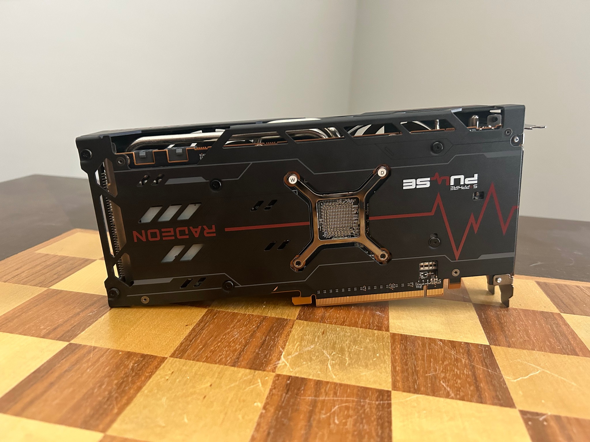 Sapphire Pulse Radeon RX 6700XT