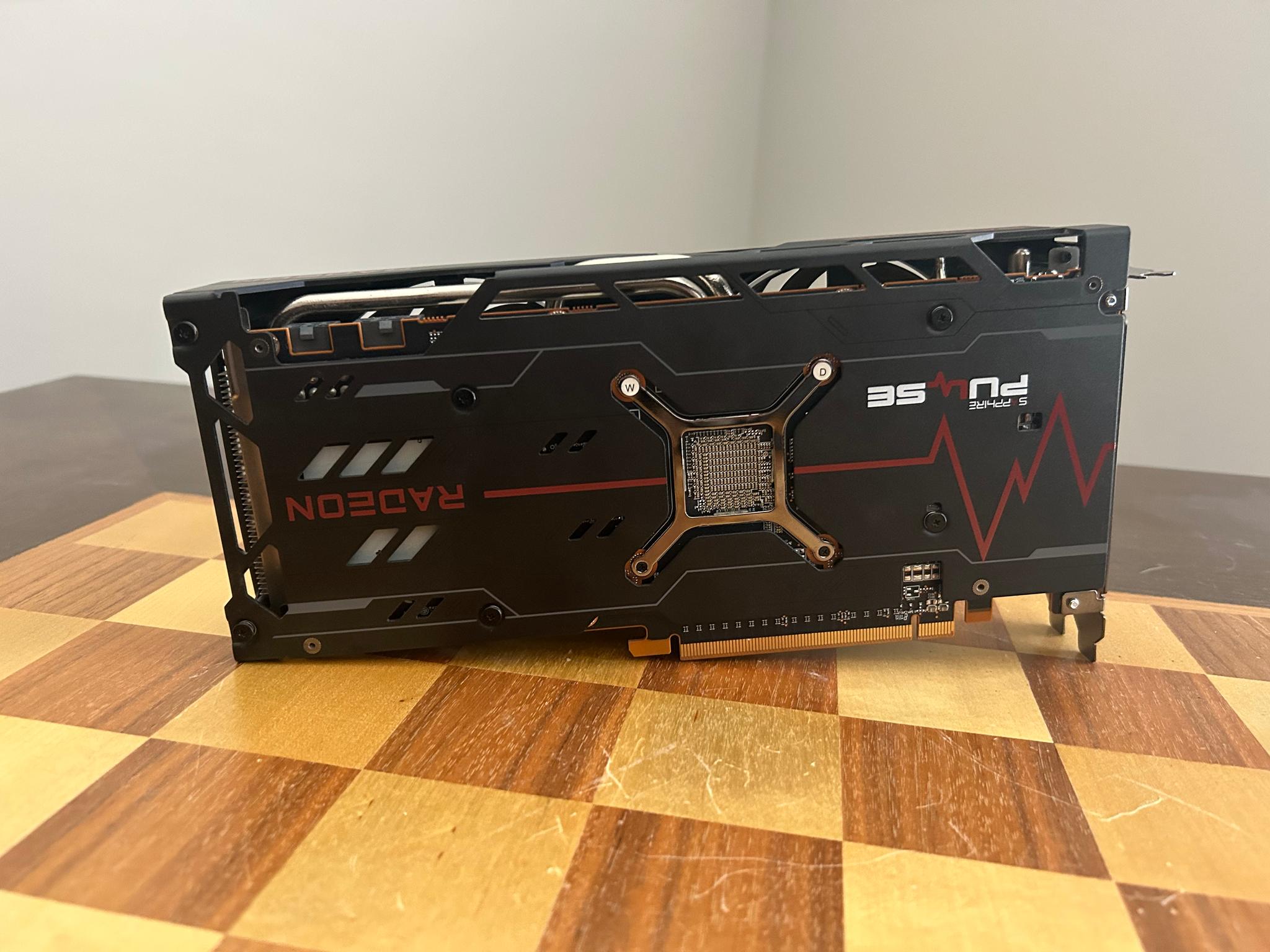Sapphire Pulse Radeon RX 6700XT