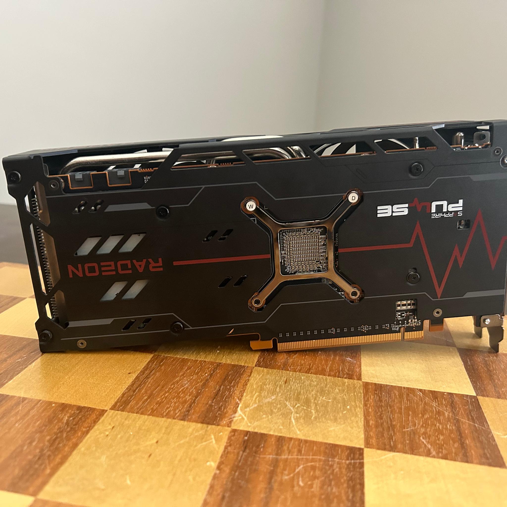 Sapphire Pulse Radeon RX 6700XT