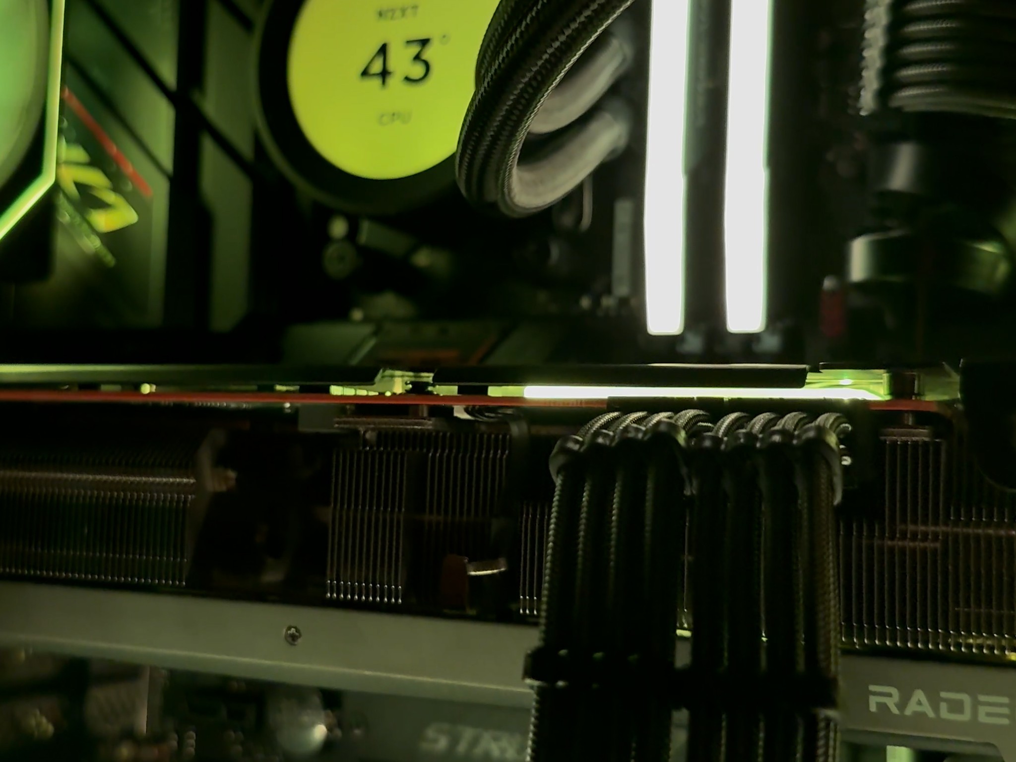 🌸 Lycoris 🌸 AMD RX 6800XT / AMD R7 7700X / 1TB NVME / 32GB DDR5 RAM / 360 AIO / Windows 11 Pro