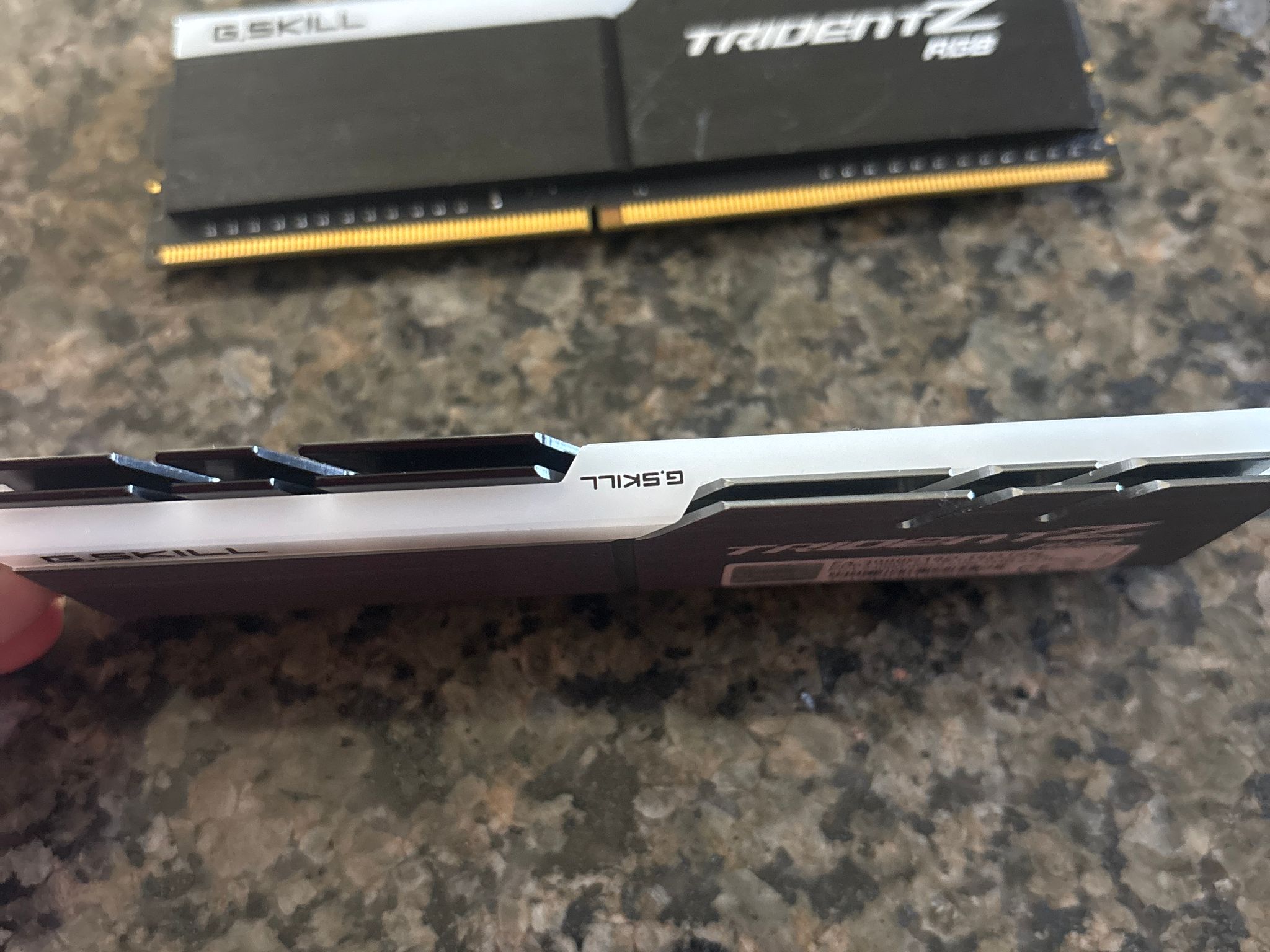 16GB  DDR4 3000