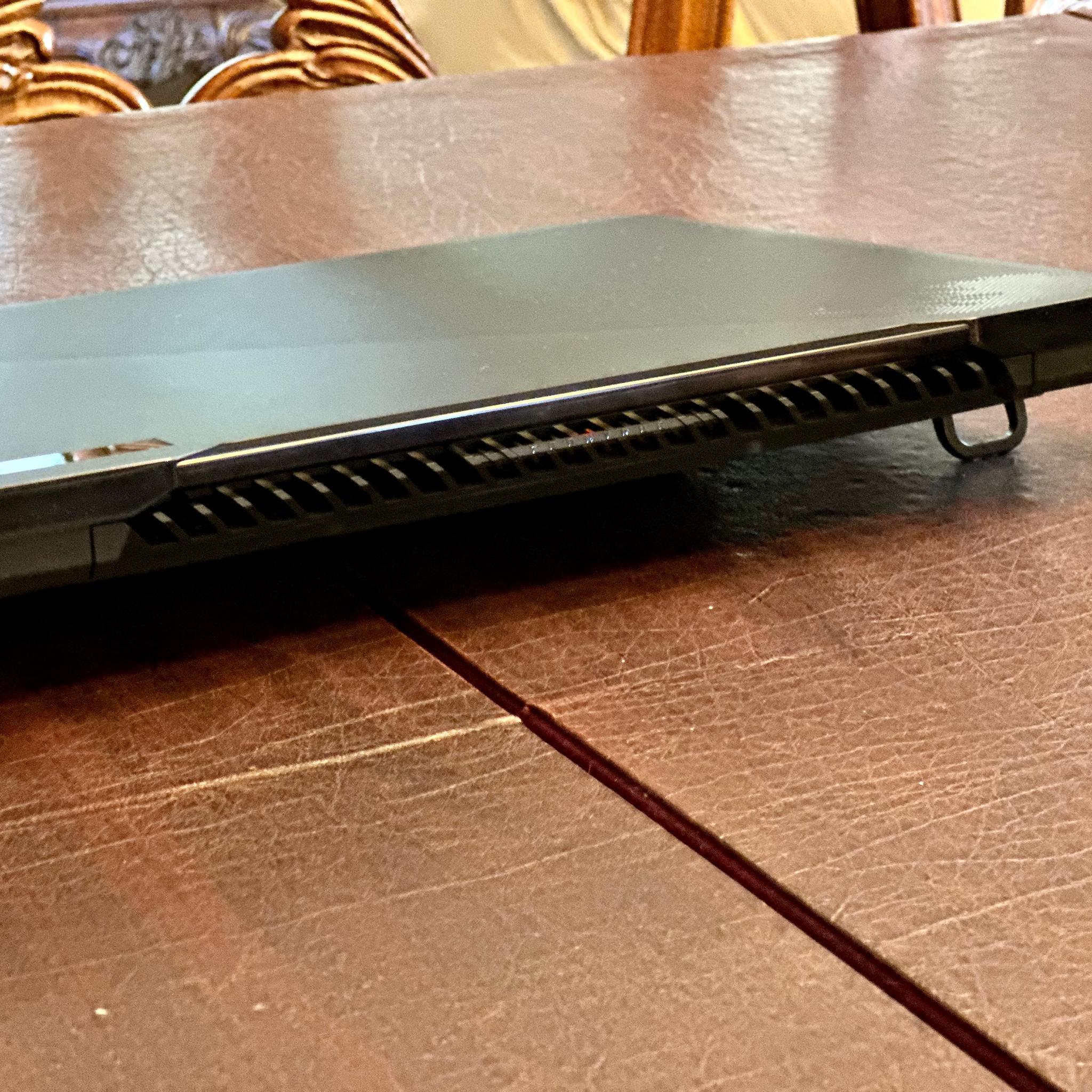 ASUS ROG Zephyrus M16 16” 240Hz 1600p RTX 4070 13900H 32GB Gaming Laptop w/ Mouse and Bag