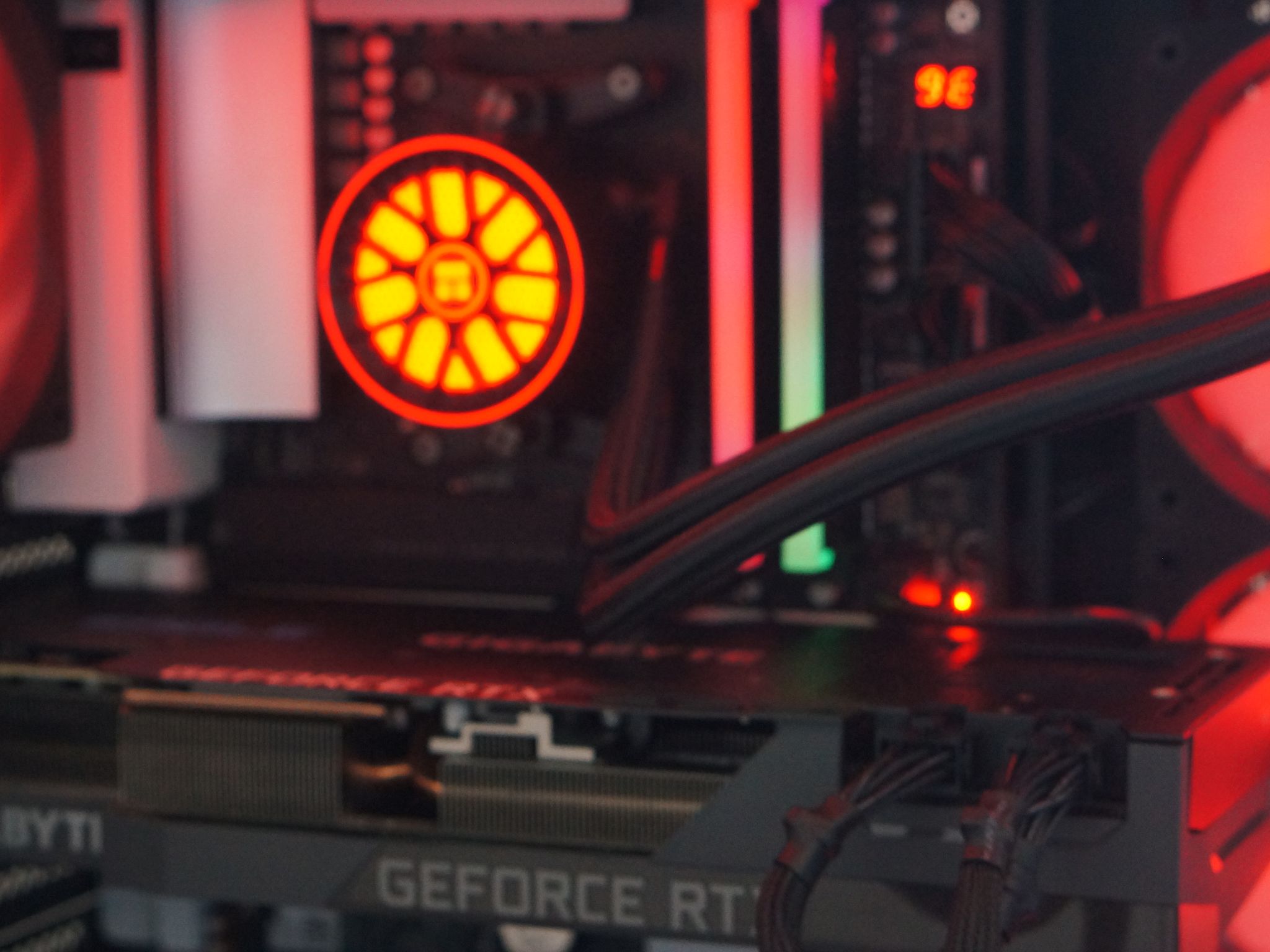 RTX 3080 + Ryzen 7 5800X | 32 GB | 1 TB