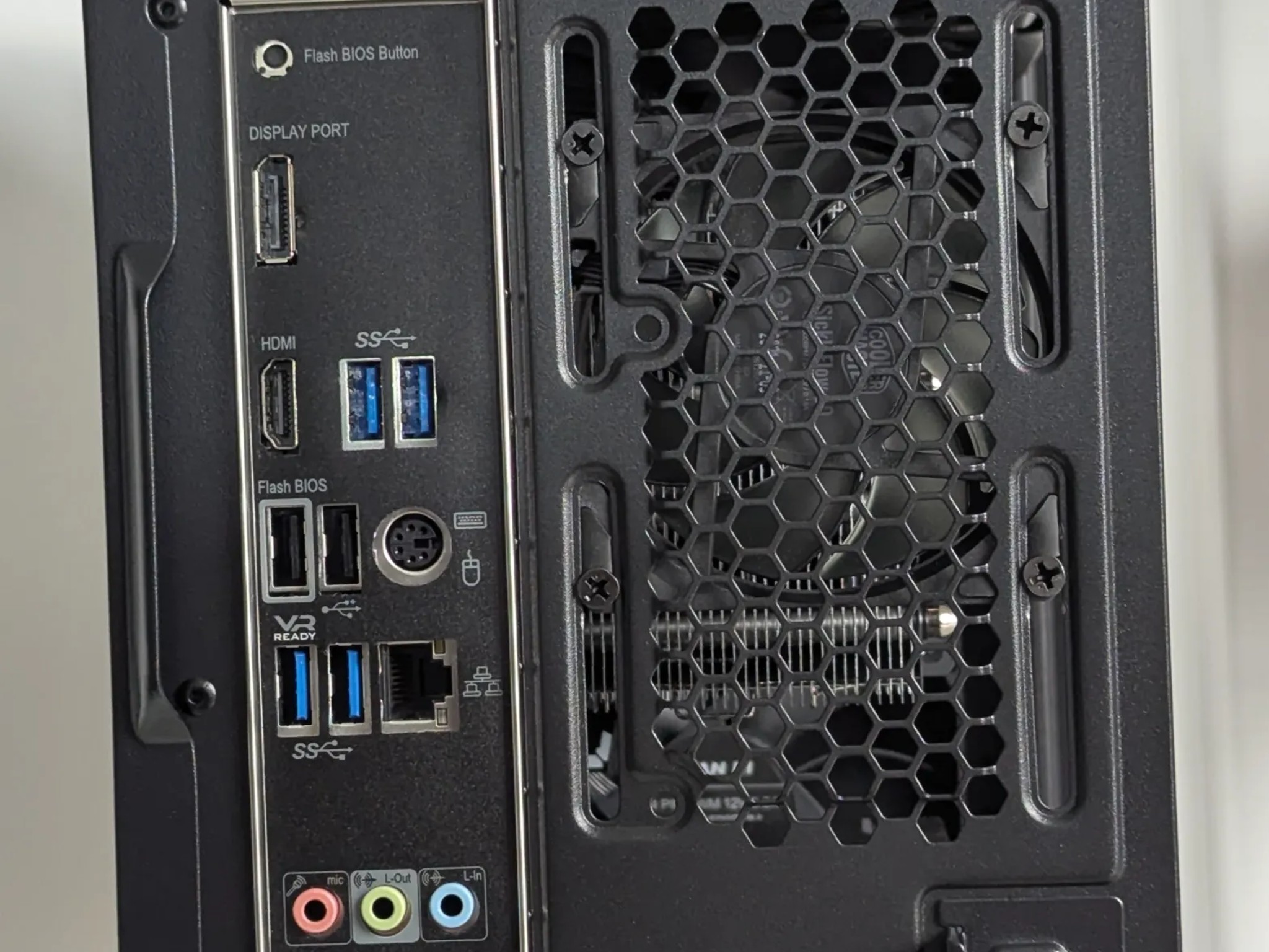 Ryzen 5 5600X | 16GB RAM | 1TB NVMe SSD| RX 5700 8GB GPU | WiFi+BT | Battlefield Ready Gaming PC