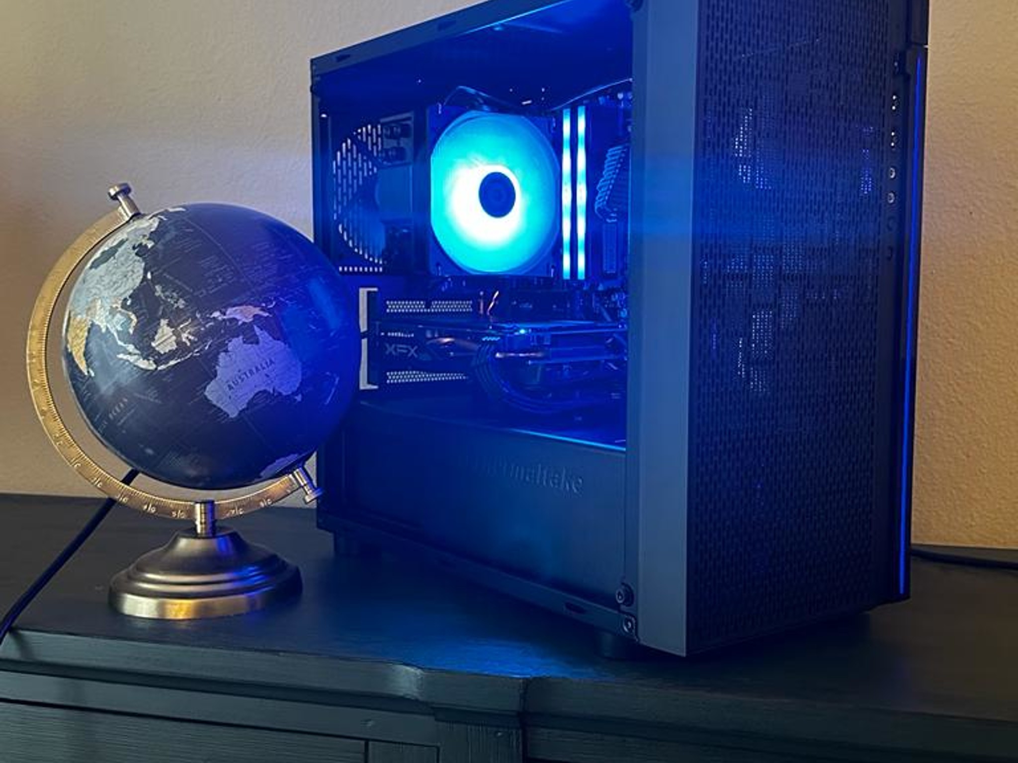 Ryzen 5/RX 570 8GB, 16GB RAM, 500GB SSD, 500W ARGB Minimalist Esports Gaming PC