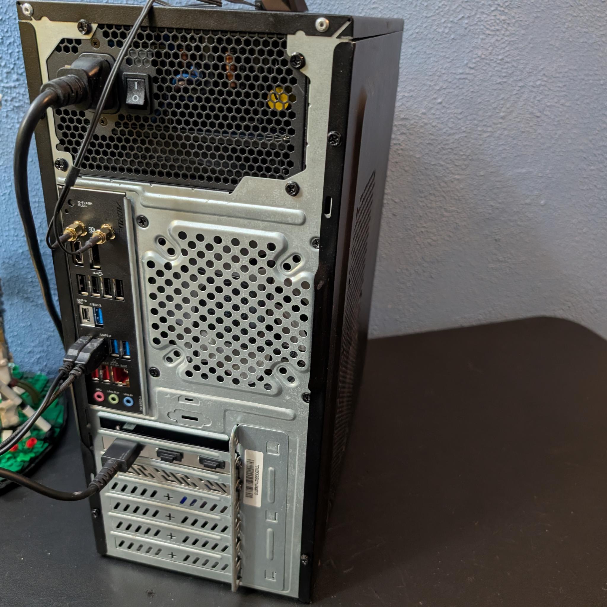 1440p All AMD Sleeper Gaming PC | AMD 7600x, 9060 XT (16GB) | 32GB RAM | 1TB SSD | Win. 11 PRO