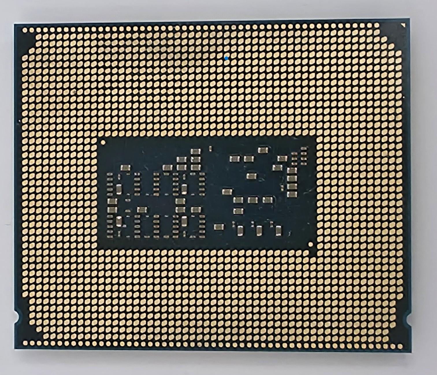 Intel Core Ultra 9 285K with Retail Box. Used once.