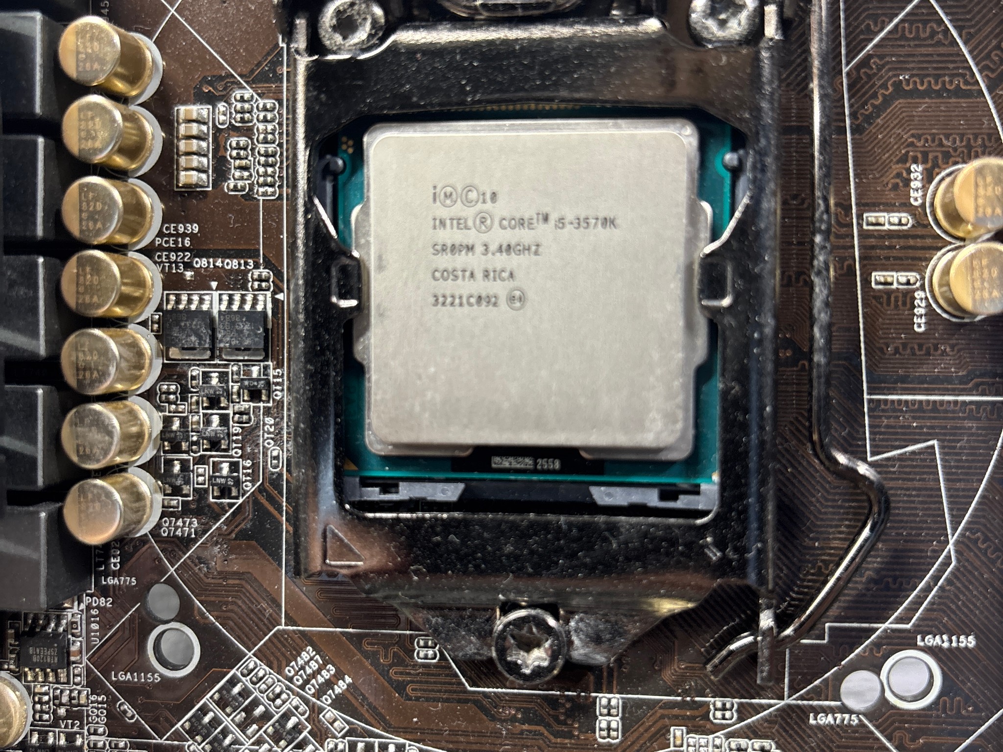 ASRock Z77 Extreme4 + Intel i5-3570K LGA1155 DDR3 (Tested Working)
