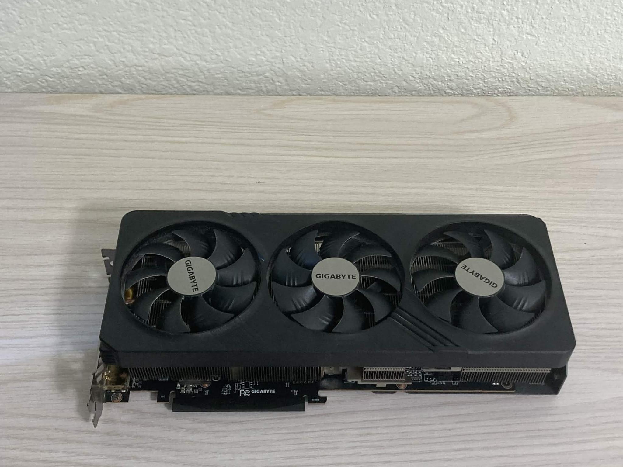 GIGABYTE Radeon RX 7800 XT GAMING OC 16G - Image 4