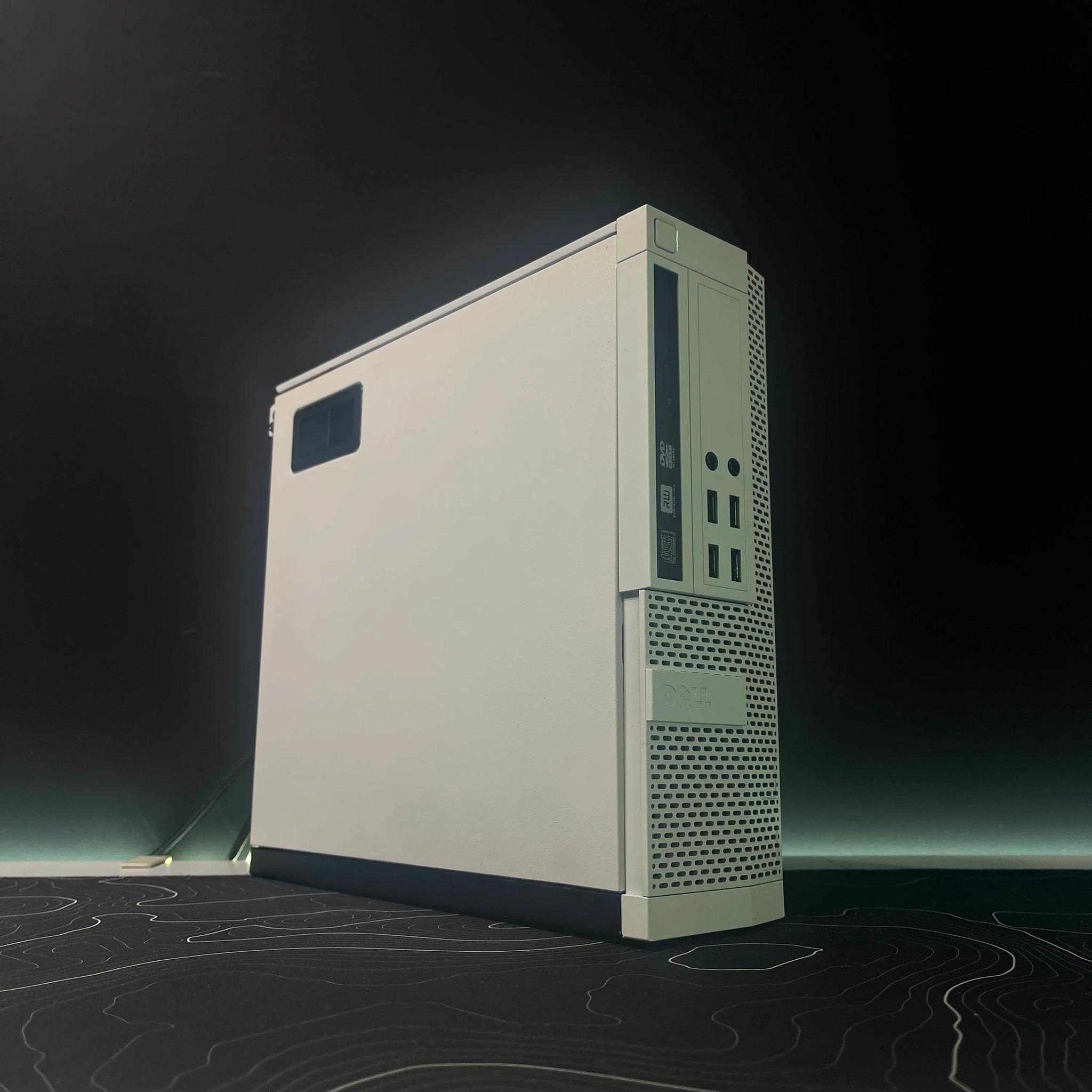 White and Black PC | i5 & RX 550
