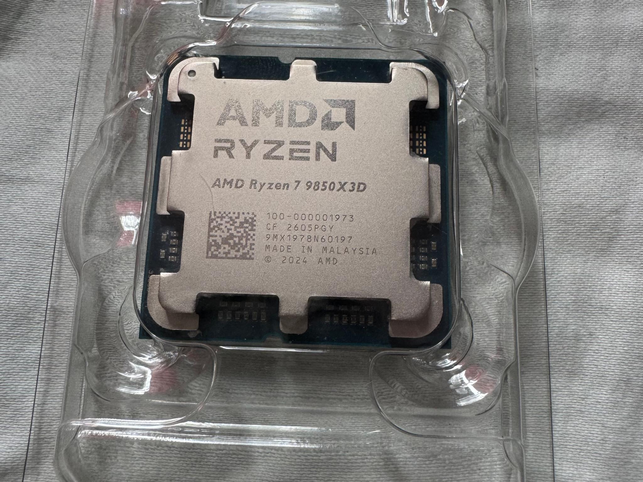 AMD Ryzen 7 9850X3D