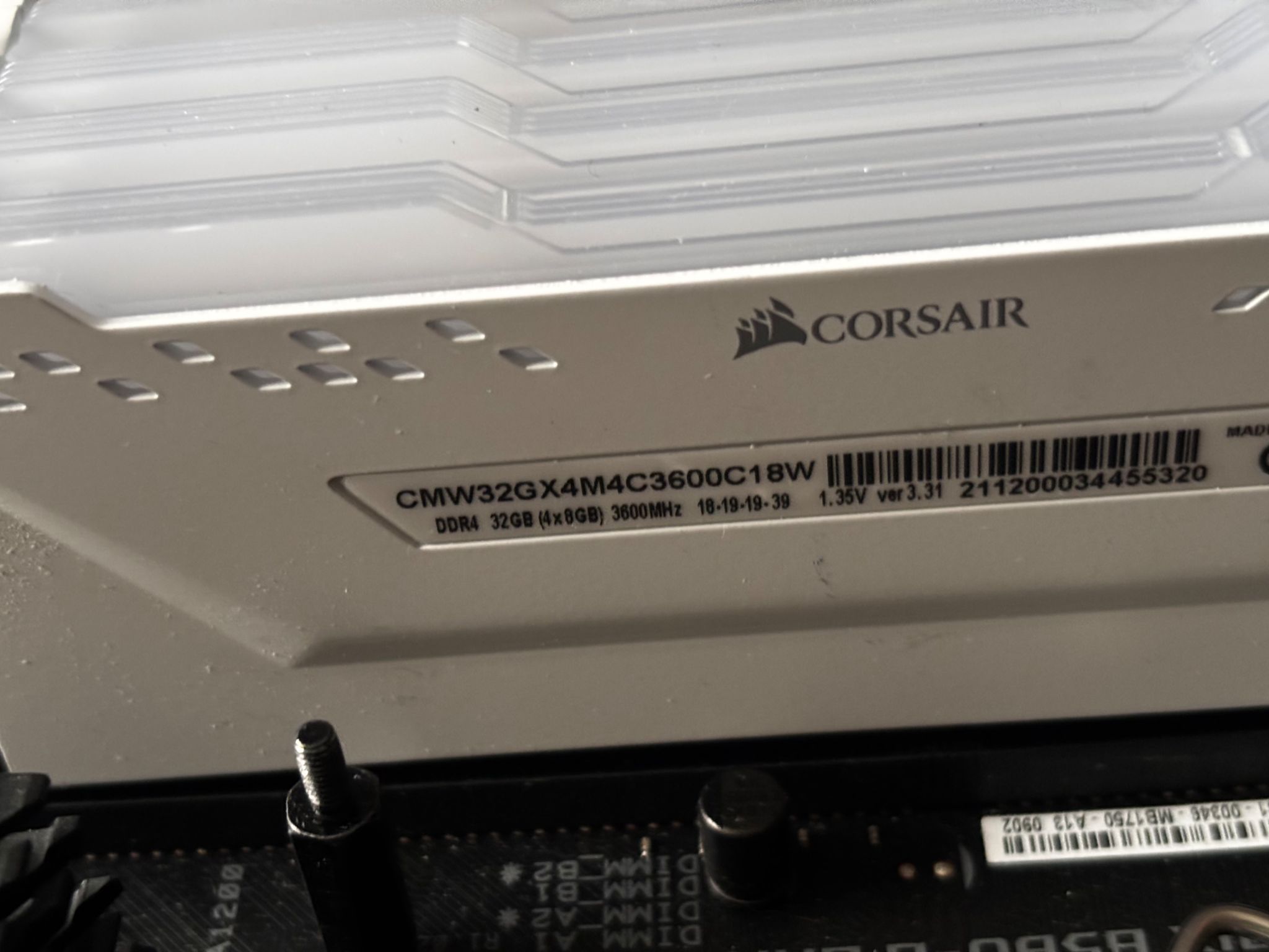 Combo I7 11700KF ROG strix B560-G gaming WiFi and 32G of Corsair 3600