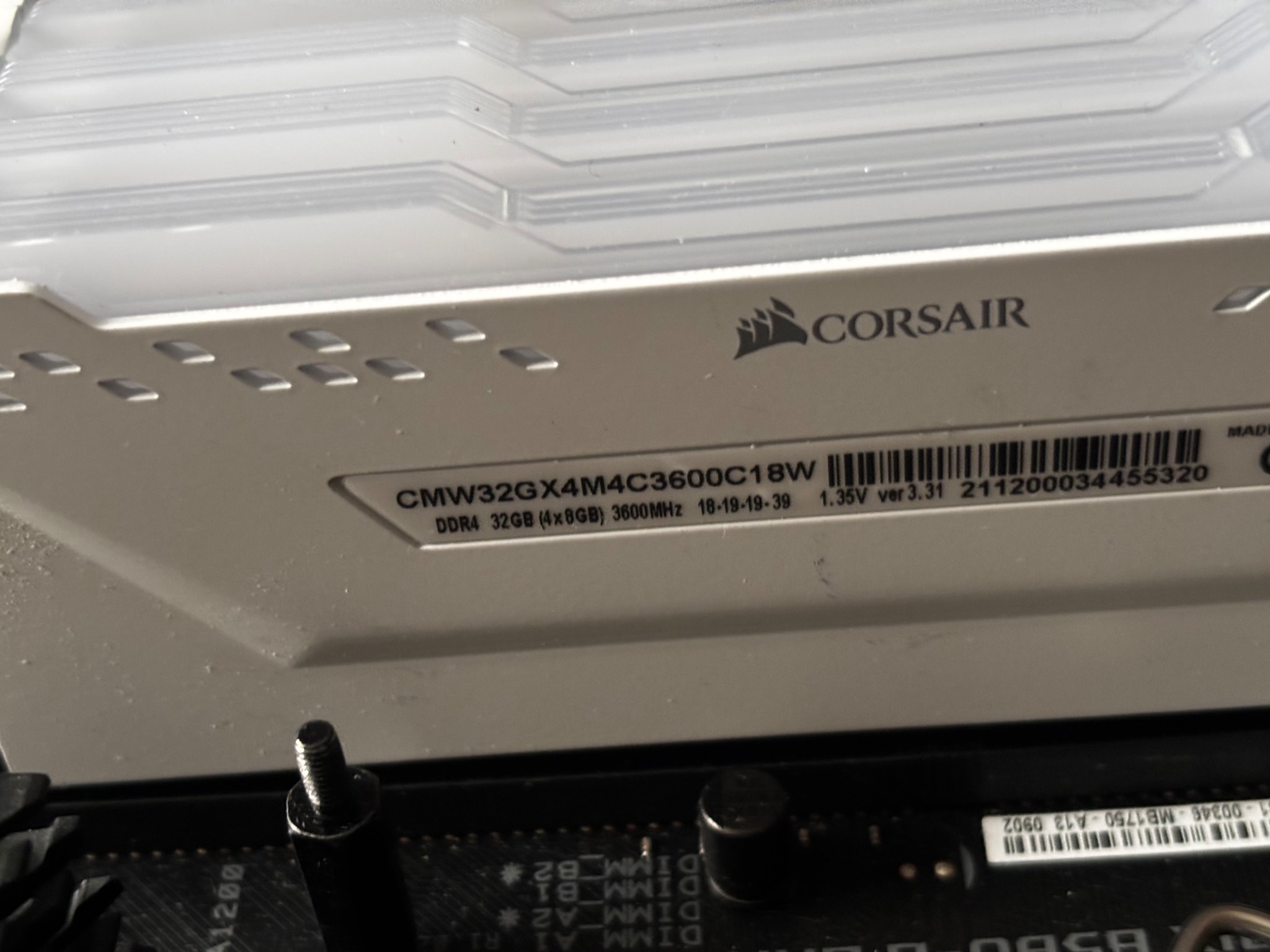 Combo I7 11700KF ROG strix B560-G gaming WiFi and 32G of Corsair 3600