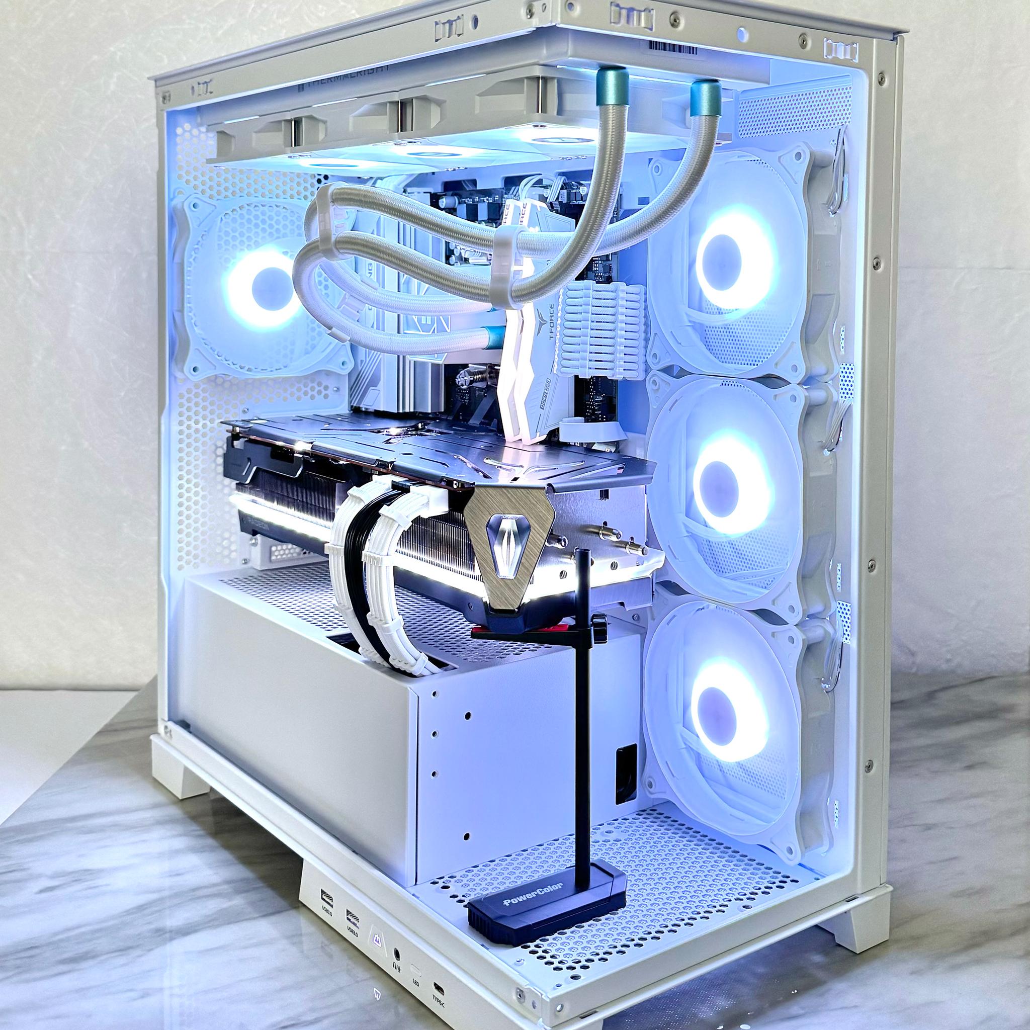 ⬜️⚫️Ultimate 4K/1440p Gaming workstation◻️Rx 7900 XTX◻️Ryzen 7 8700F ◻️W11 pro◻️32gb Ram◽️1Tb ⚫️⬜️