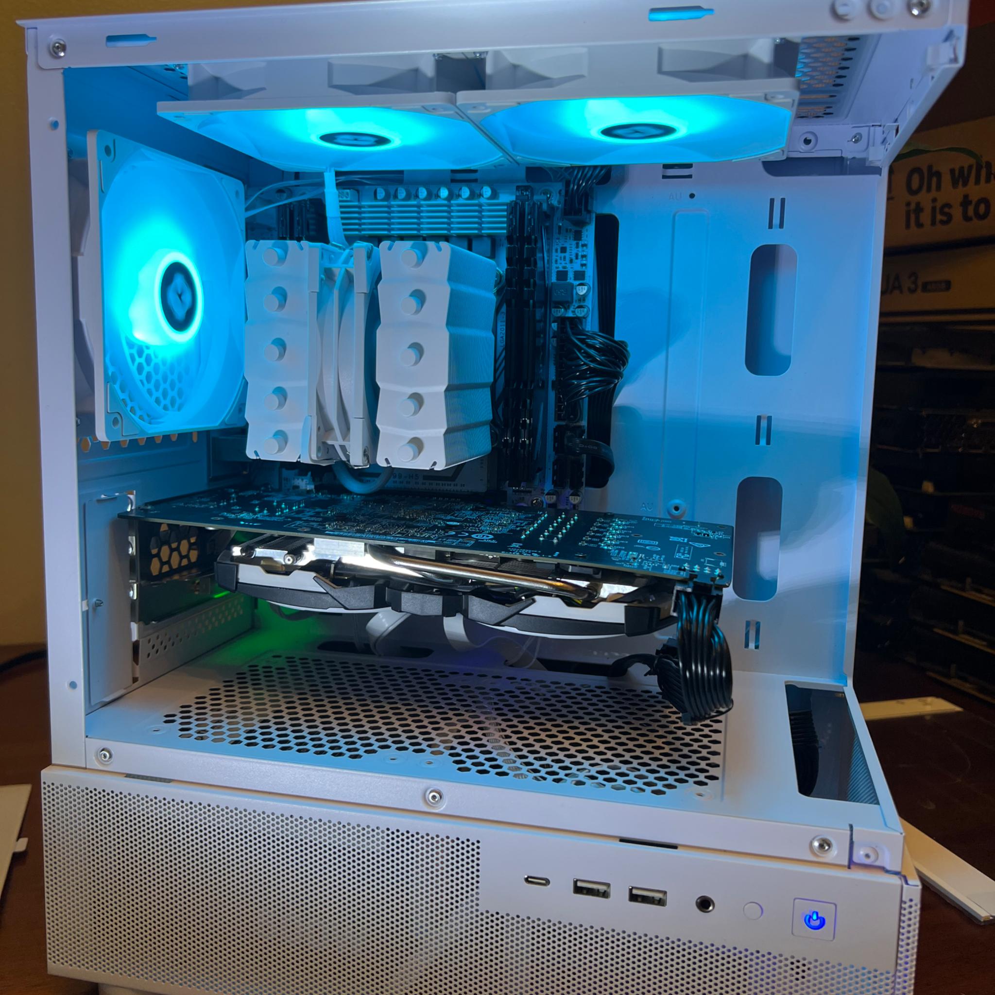 Intel 10 Core White Gaming PC RX 580 1tb SSD 32GB RAM WIFi WINDOWS 10 Pro