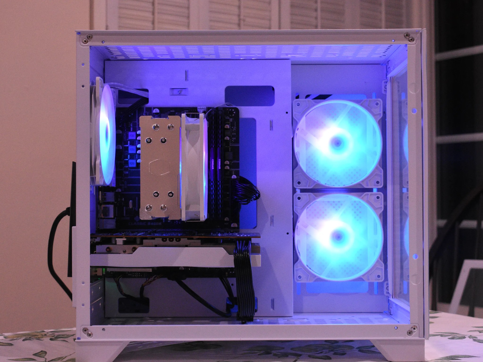 Gaming PC | Ryzen 5 3600 | RX 6600 8GB | 16GB DDR4 | 1TB nVME SSD | 1080p White Gaming PC RGB