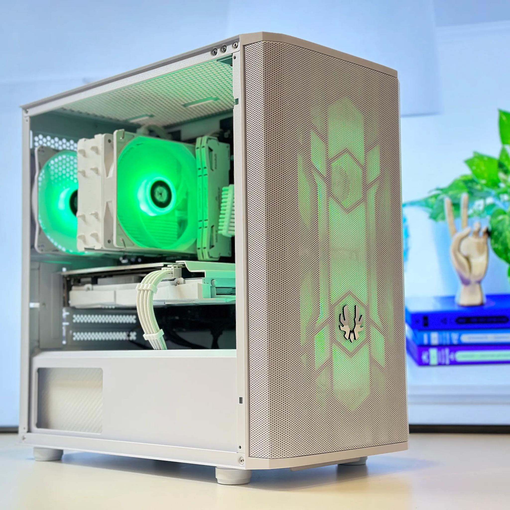 🐧North Pole Gaming PC🐧AMD RX 580 8GB⚪Ryzen 5 3500X⚪16GB DDR4⚪1TB SSD