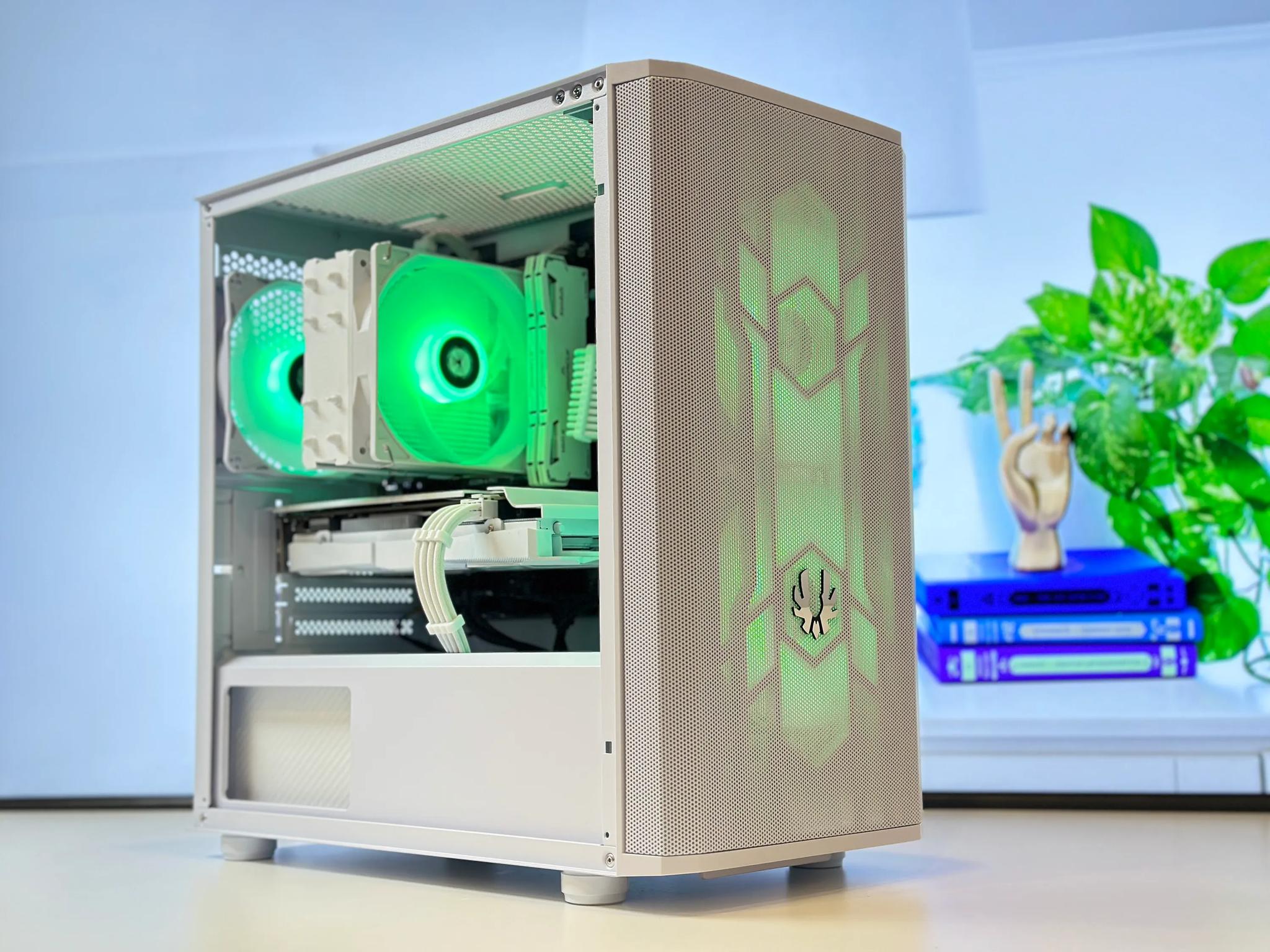 🐧North Pole Gaming PC🐧AMD RX 580 8GB⚪Ryzen 5 3500X⚪16GB DDR4⚪1TB SSD