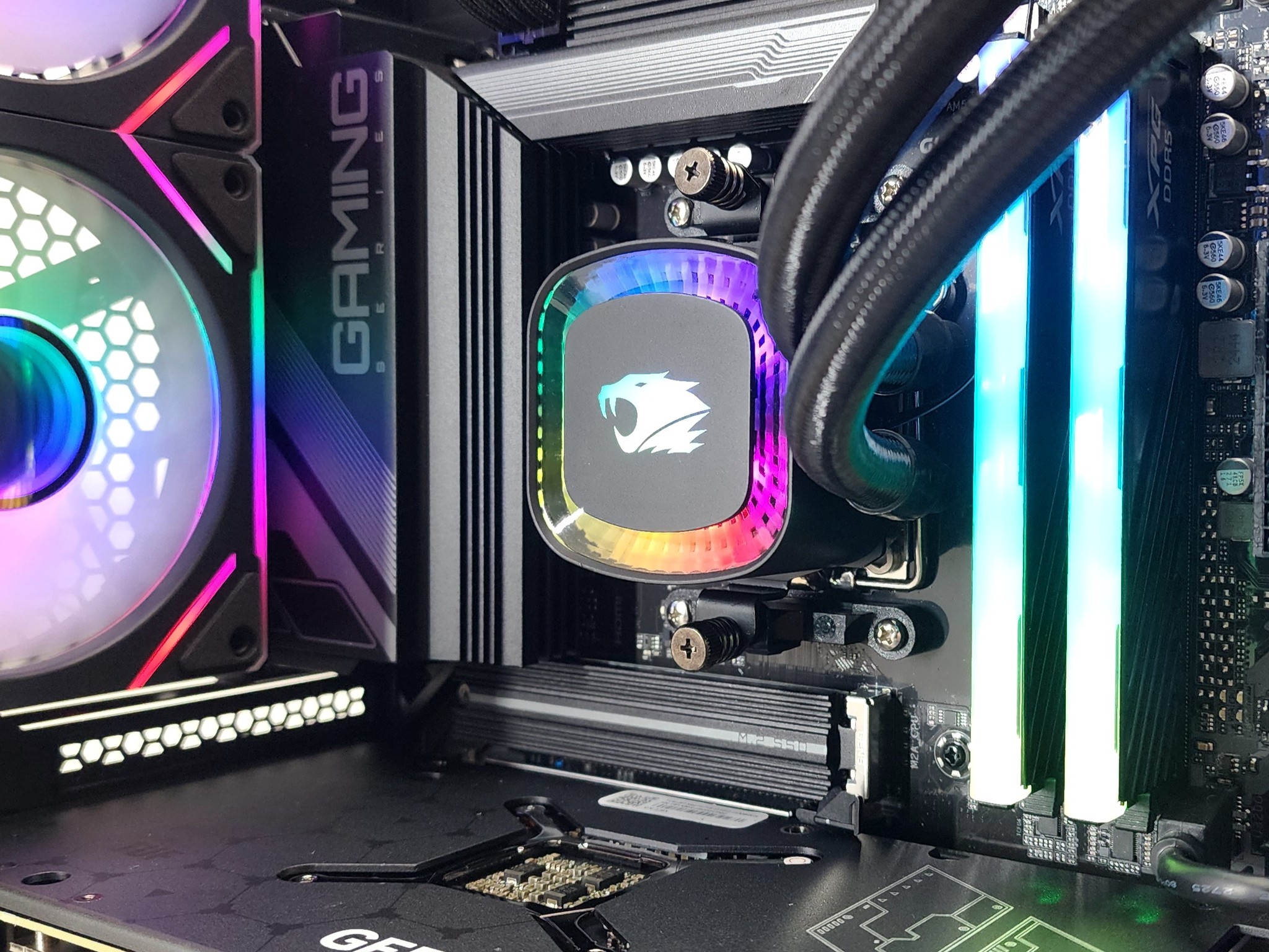 Gaming PC Ryzen 7 9700X 32GB RAM 1TB SSD RTX 4070 Ti SUPER 16GB Win11 Computer
