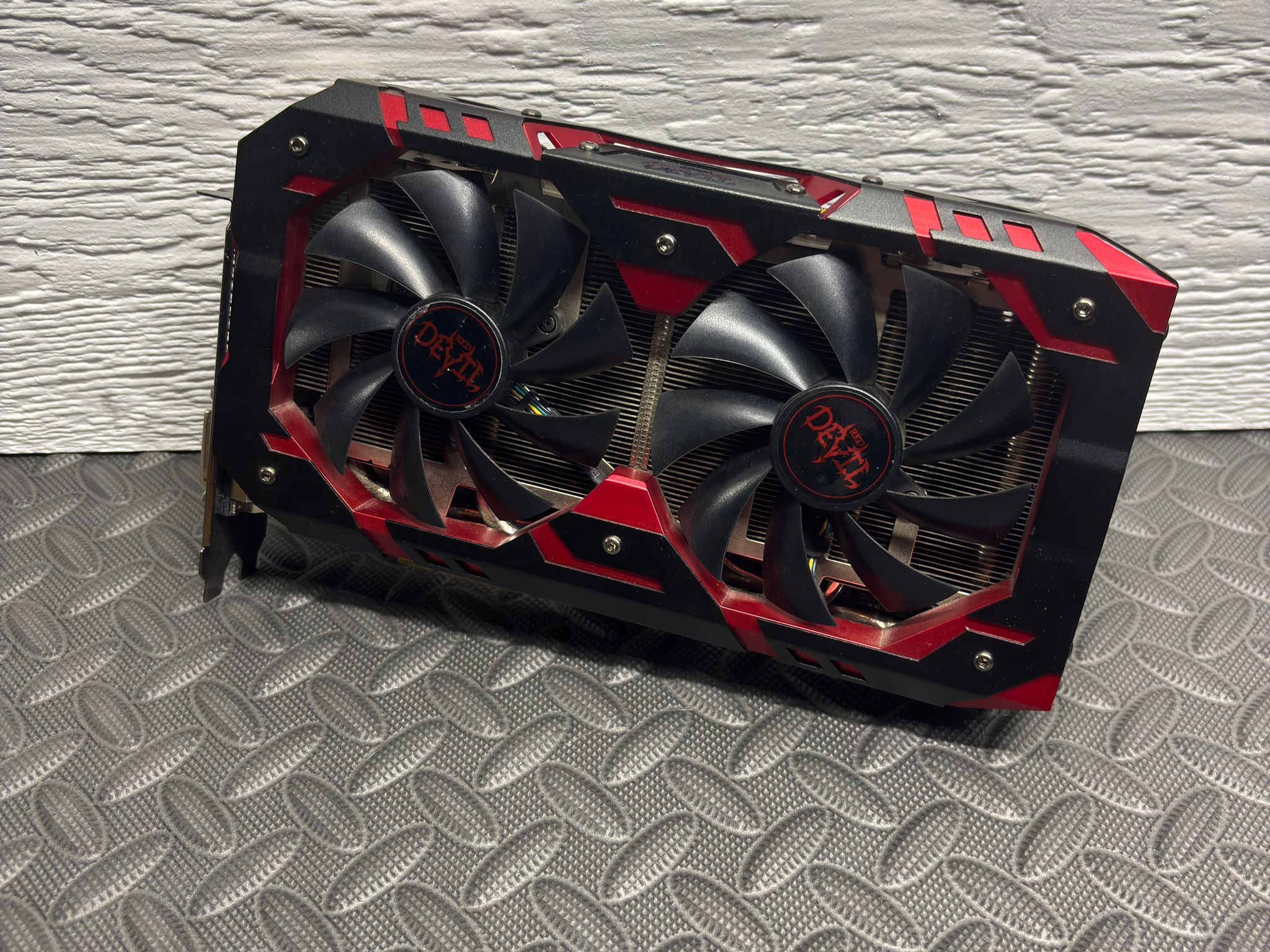 PowerColor Red Devil Radeon RX 580 8gb