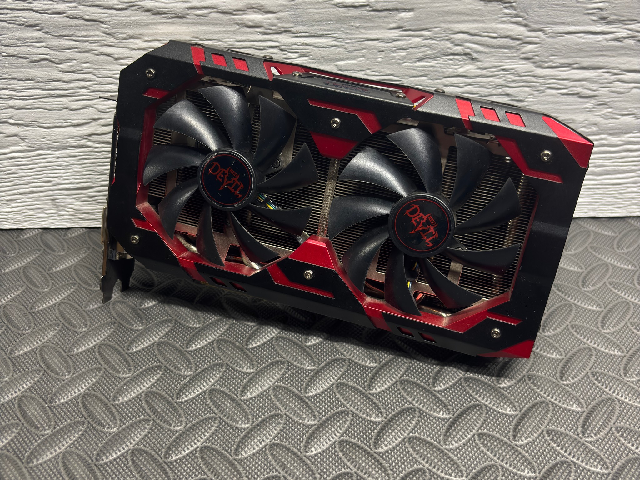 PowerColor Red Devil Radeon RX 580 8gb