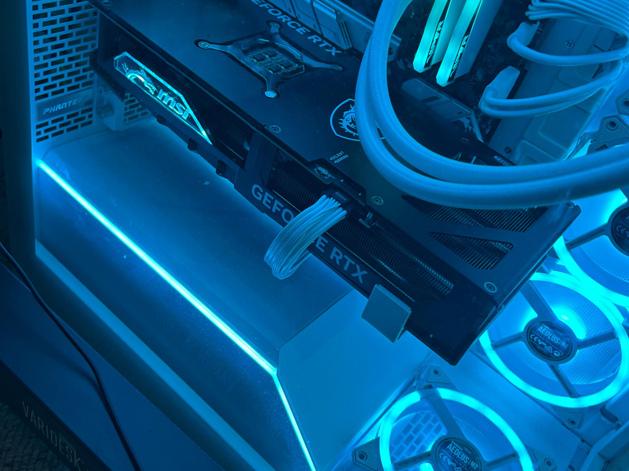 MSI RTX 4090 GAMING SLIM 24G