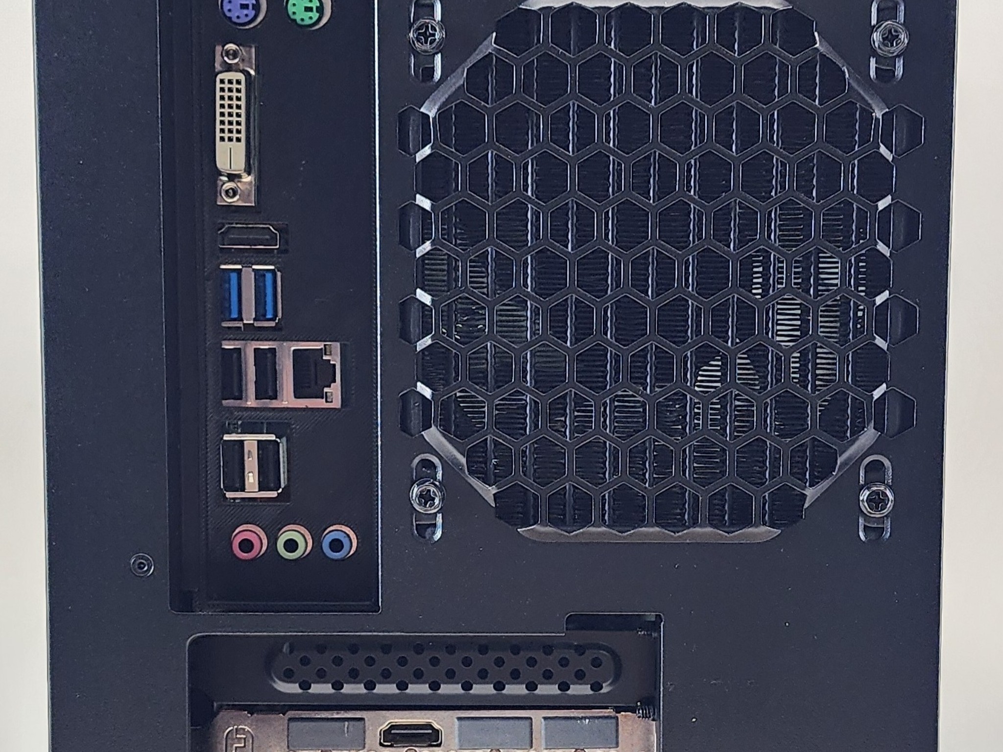 Gaming PC i7-7700 16GB RAM 1TB SSD RX 5700 XT 8GB Windows 11 Computer