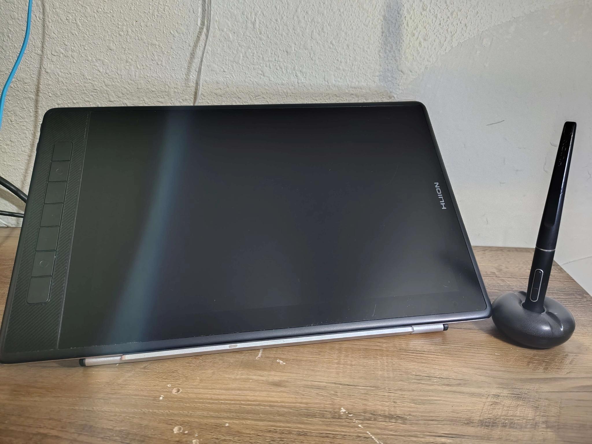 HUION Kamvas Pro 13 2.5K QHD