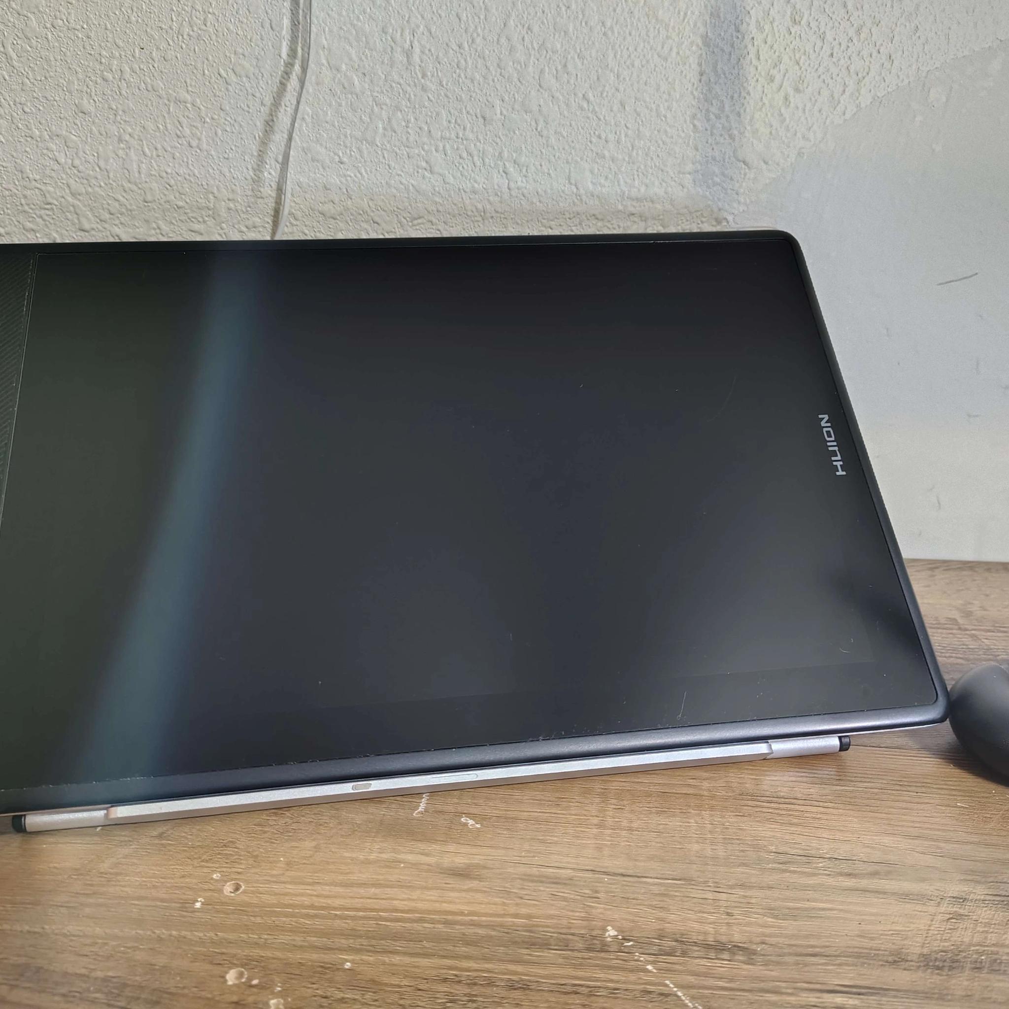 HUION Kamvas Pro 13 2.5K QHD