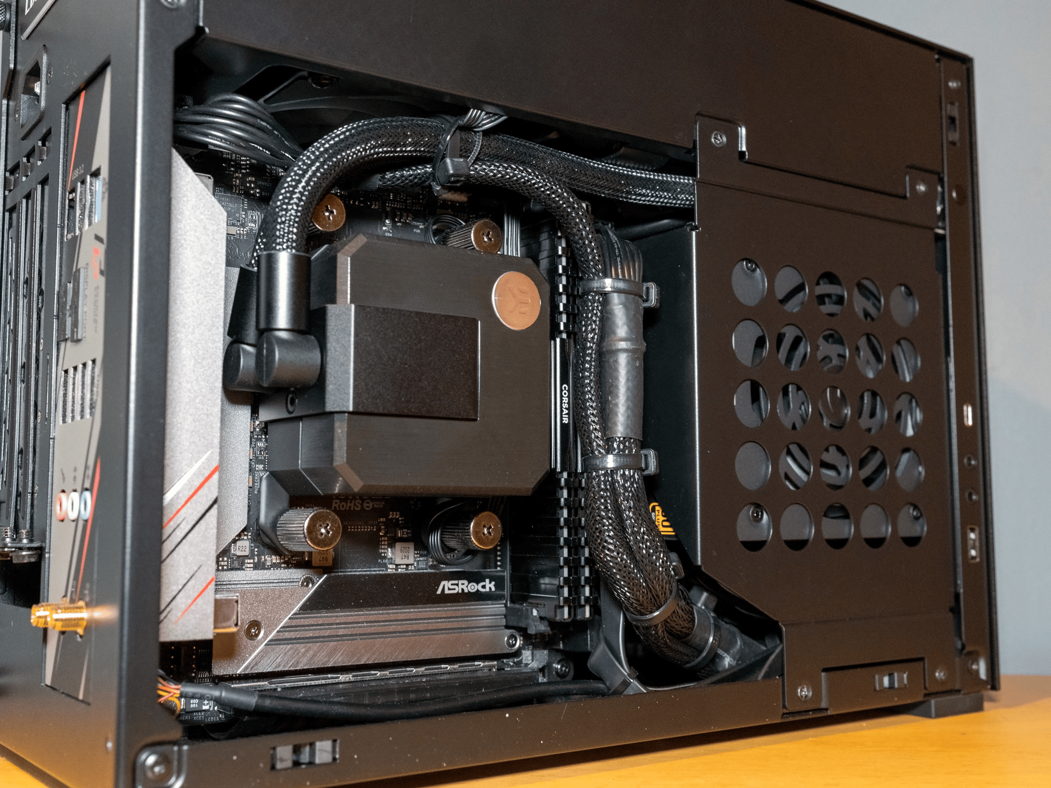 Ryzen 5600X - RTX 3060ti - ITX Custom Build - LianLi A4 H20 16GB Memory - 1TB SSD