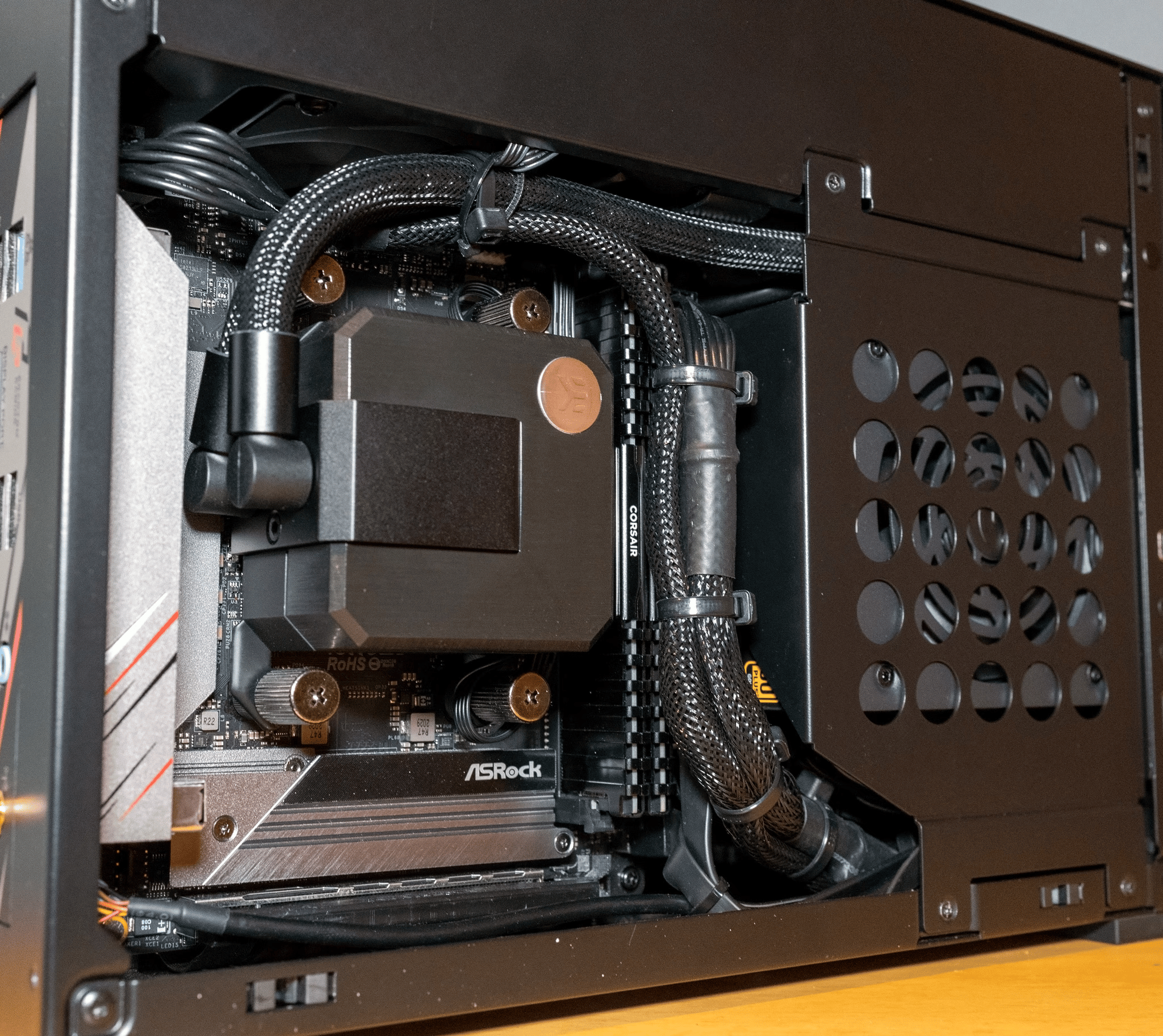 Ryzen 5600X - RTX 3060ti - ITX Custom Build - LianLi A4 H20 16GB Memory - 1TB SSD