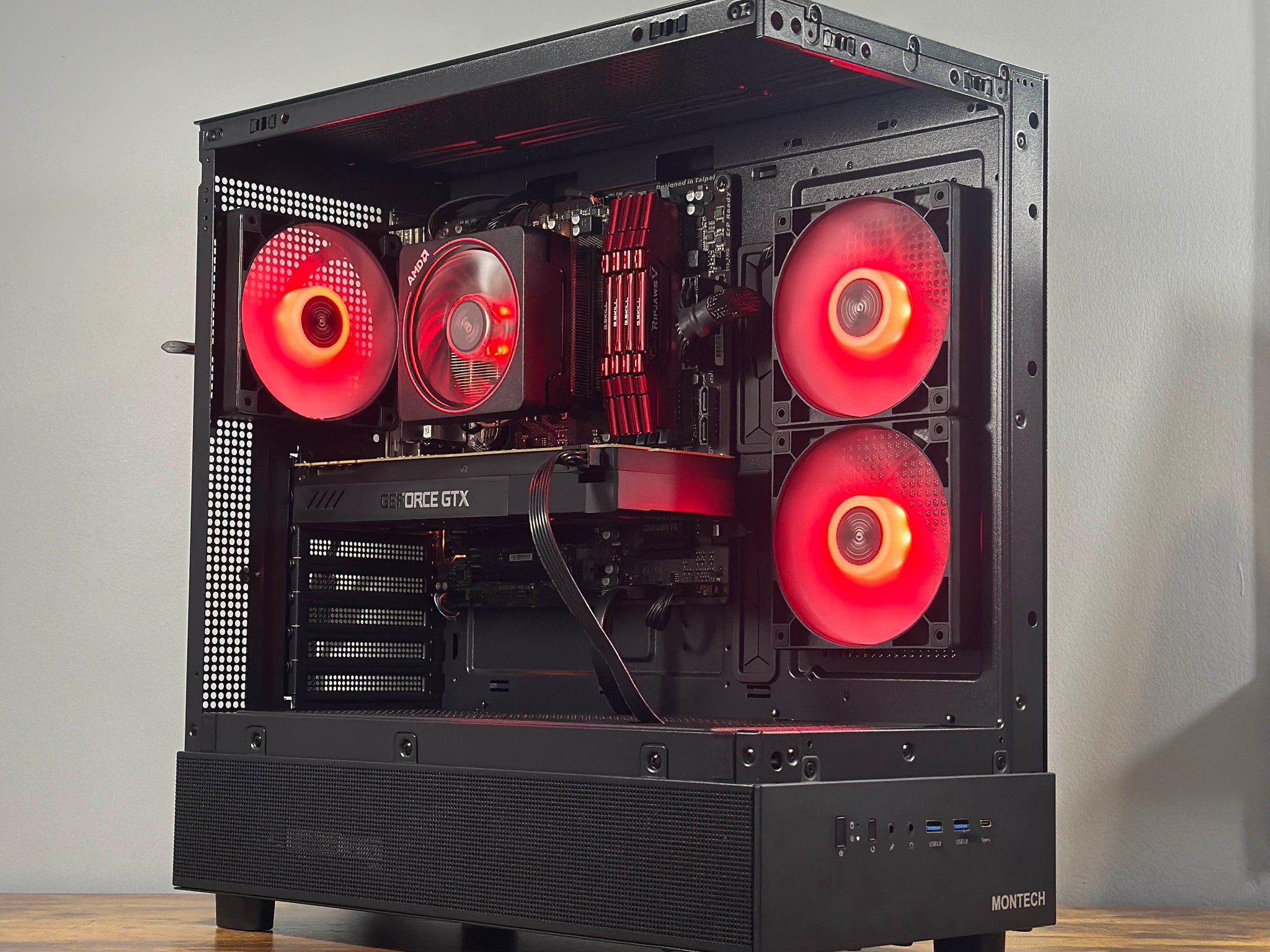 GTX 1070 8GB | Ryzen 7 2700X | 16GB DDR4 | 512GB SSD | Win11 | WIFI | 1080P Custom Gaming PC